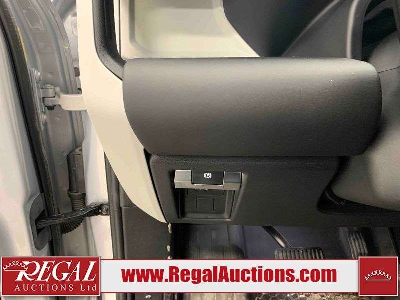 2024 Land Rover Defender 110 P400 X-DYNAMIC SE thumb 12