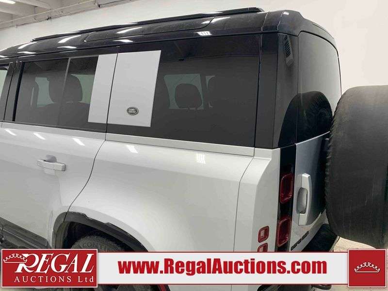2024 Land Rover Defender 110 P400 X-DYNAMIC SE thumb 31