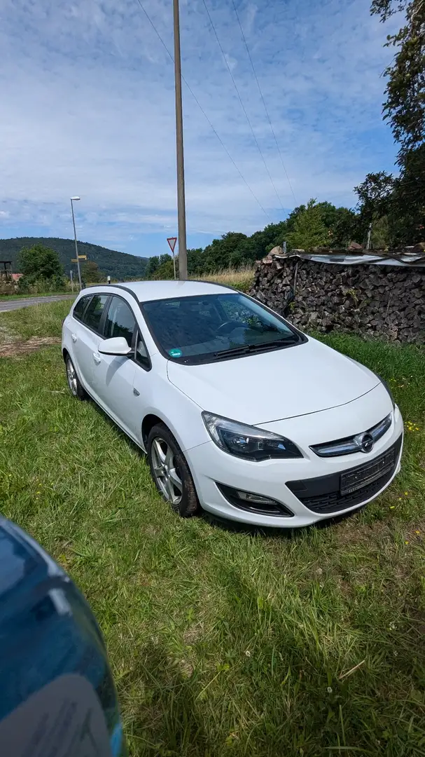 Opel Astra 1.6 CDTI Sports Tourer - 1