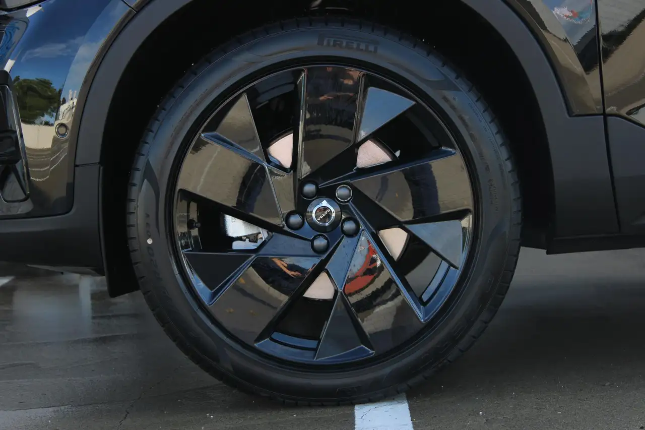 Volvo XC40 2026
