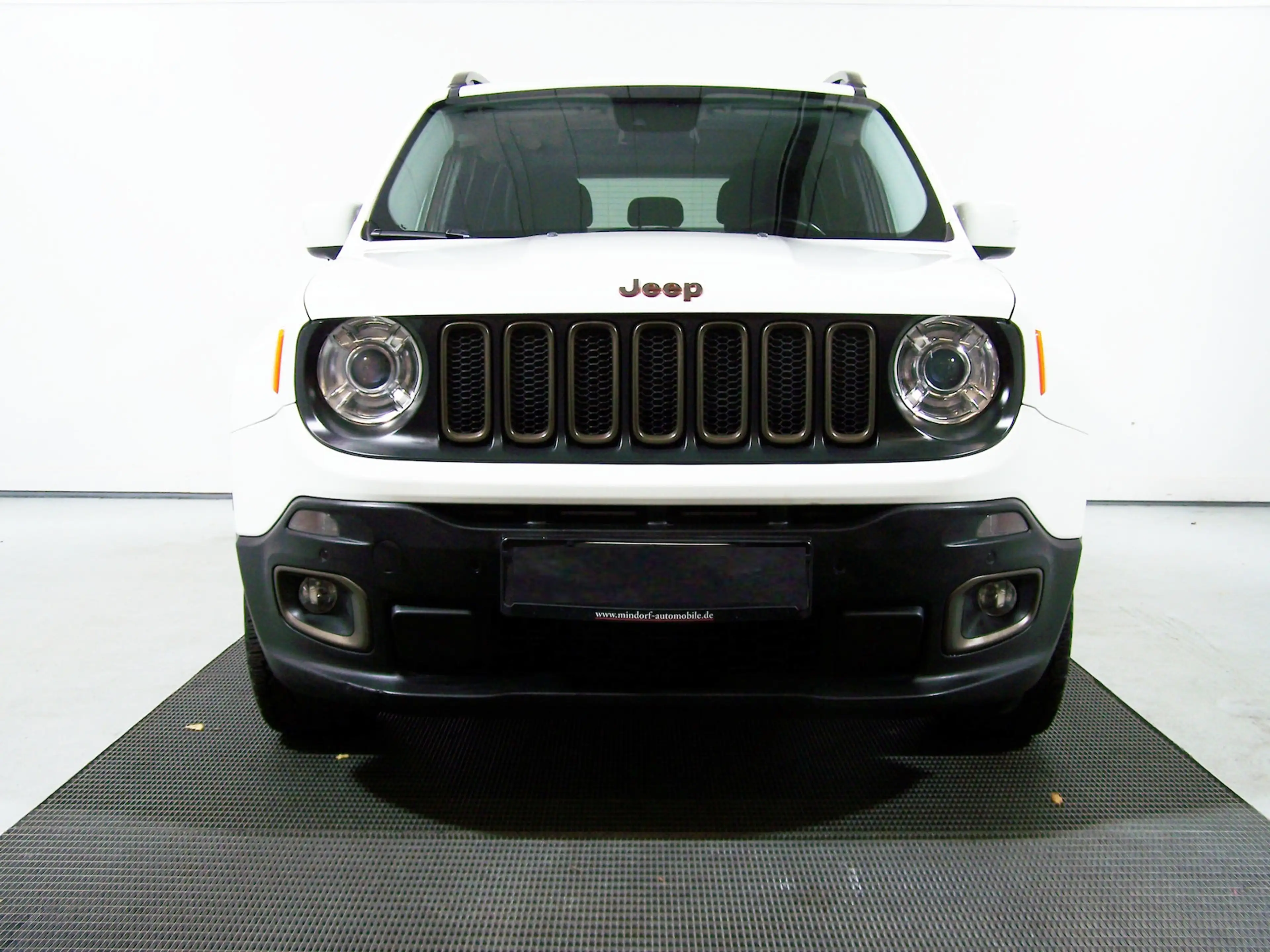 Jeep Renegade 2.0 MultiJet 75th Anniversary 4WD AUTO — photo 2