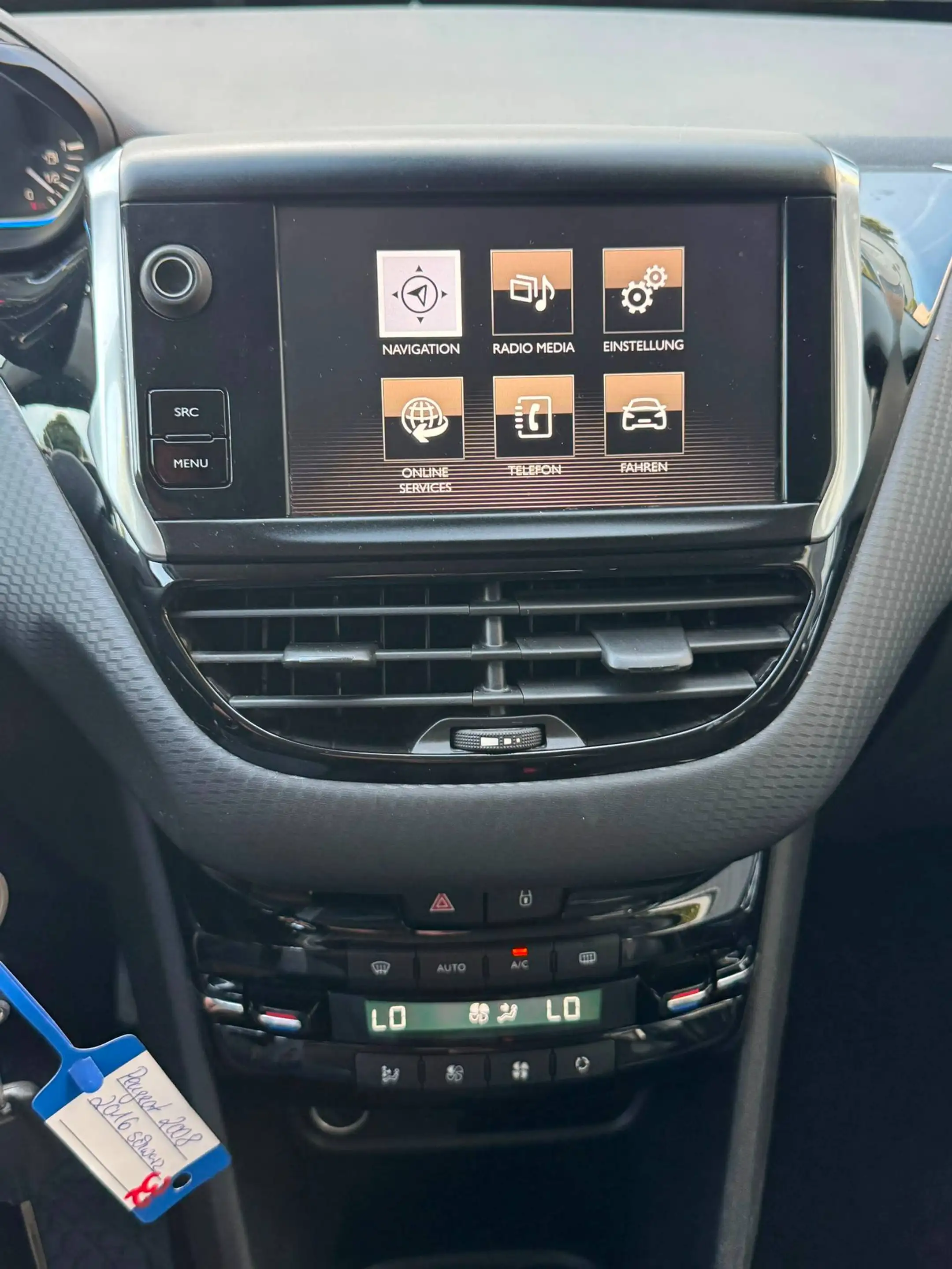 Peugeot 2008 Allure — photo 12