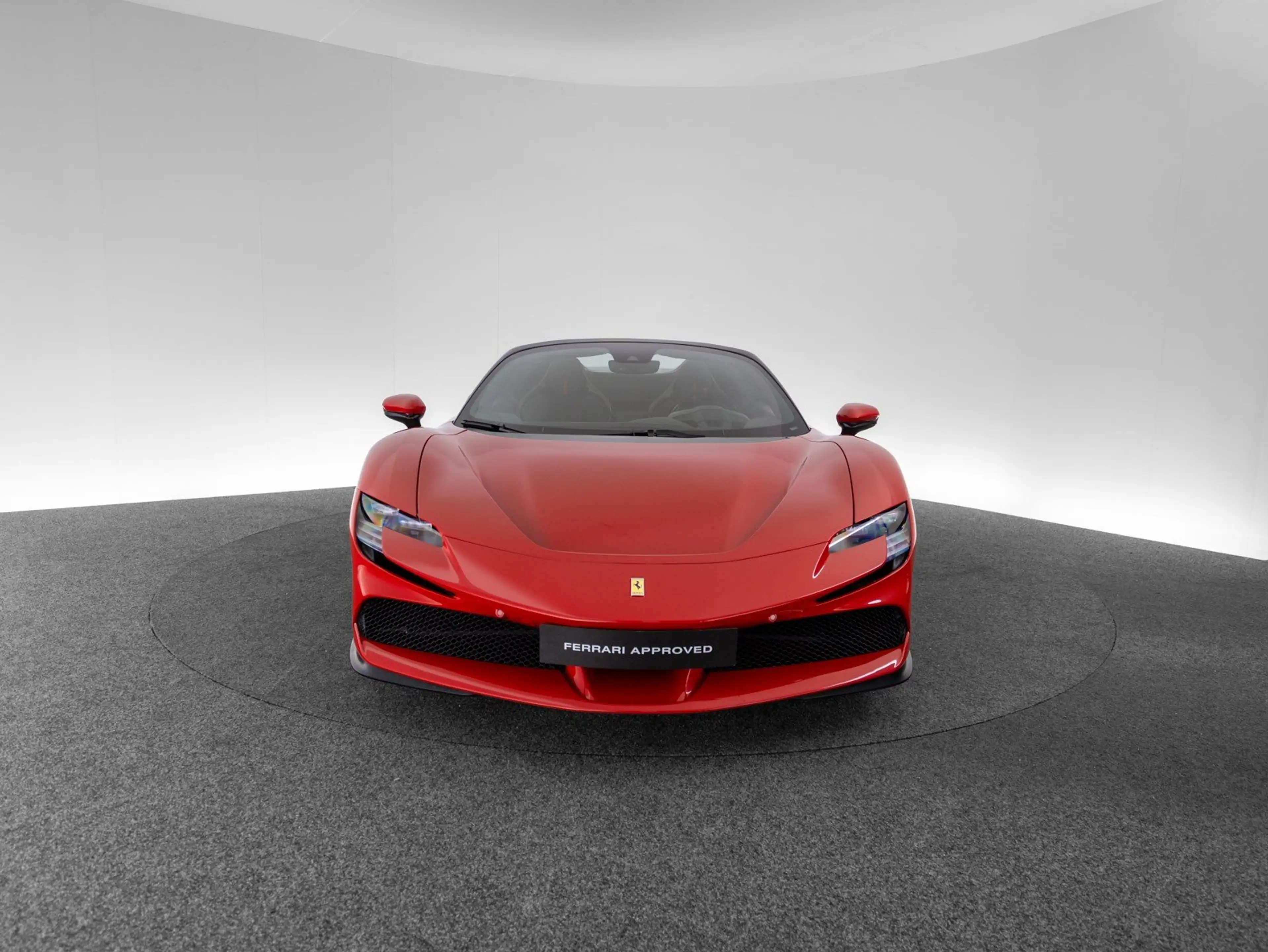 Ferrari SF90 Spider — photo 2