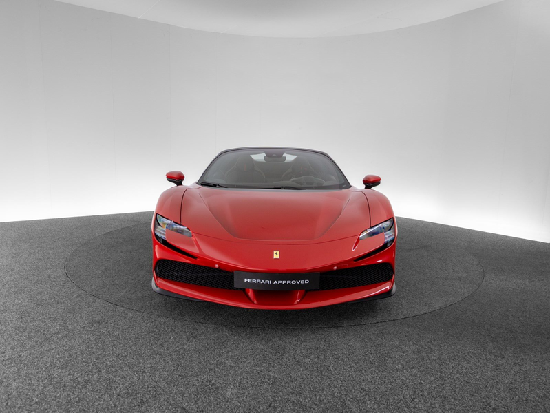 Ferrari SF90 Spider — photo 2