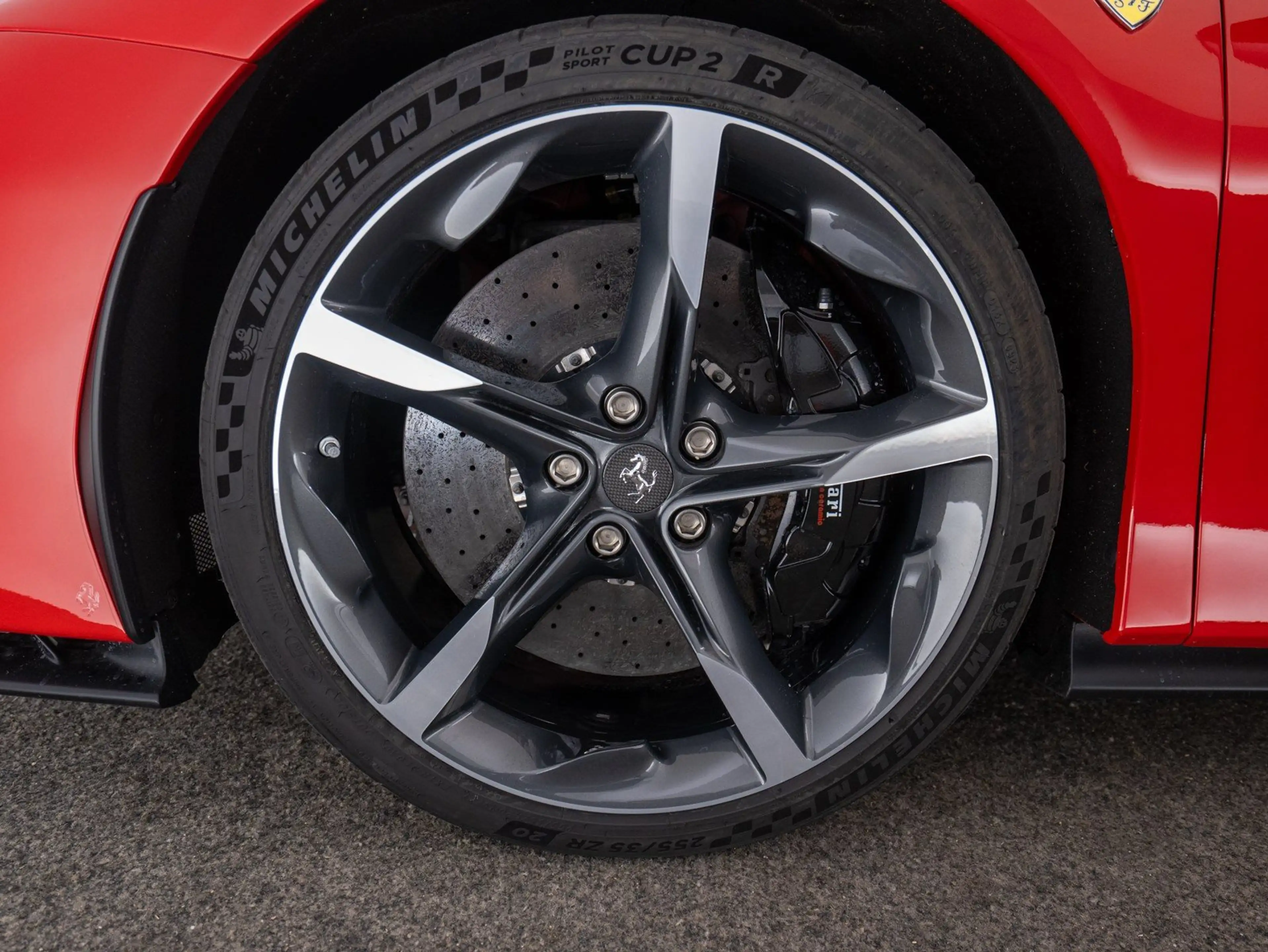 Ferrari SF90 Spider — photo 13
