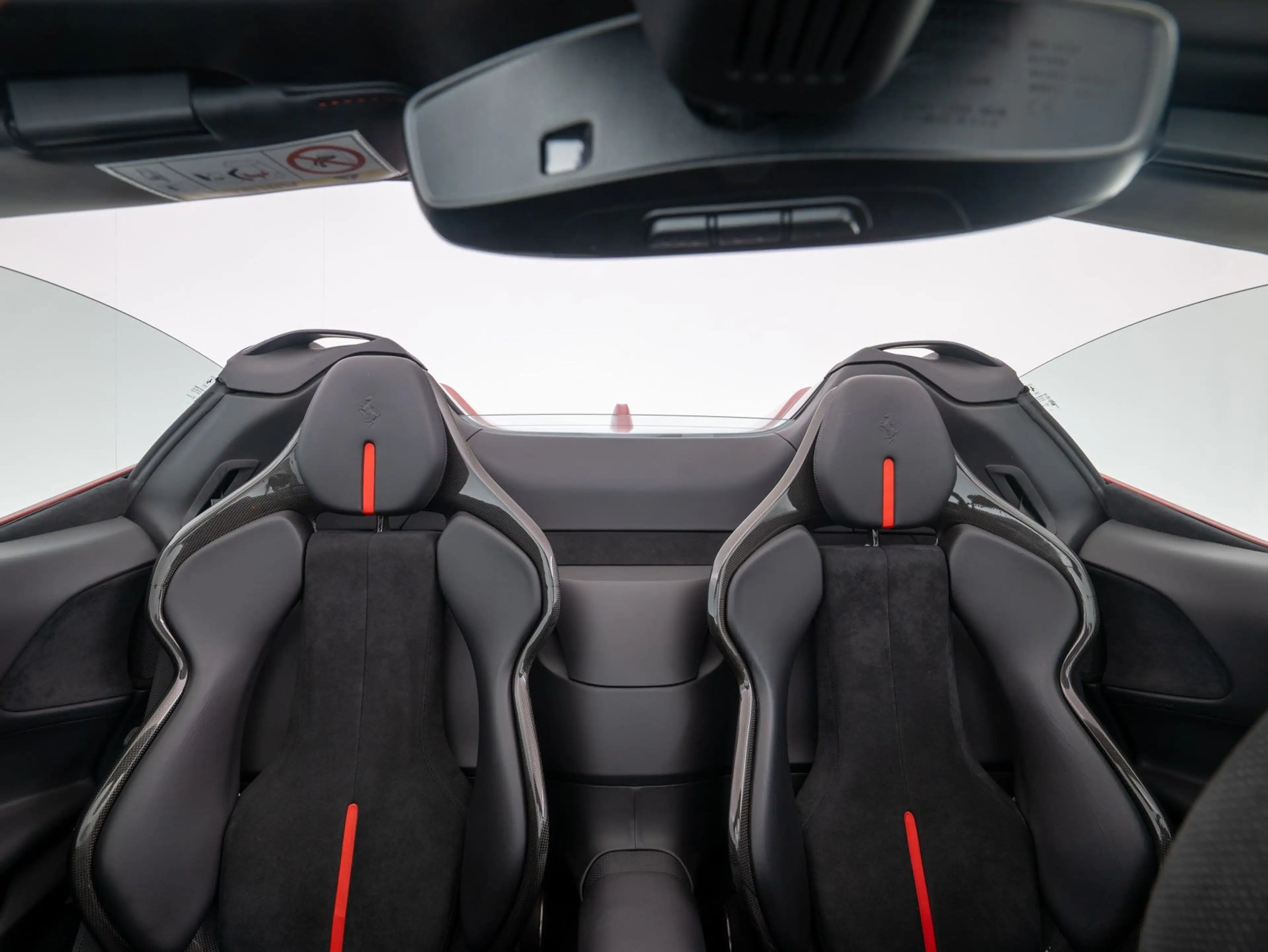 Ferrari SF90 Spider — photo 10