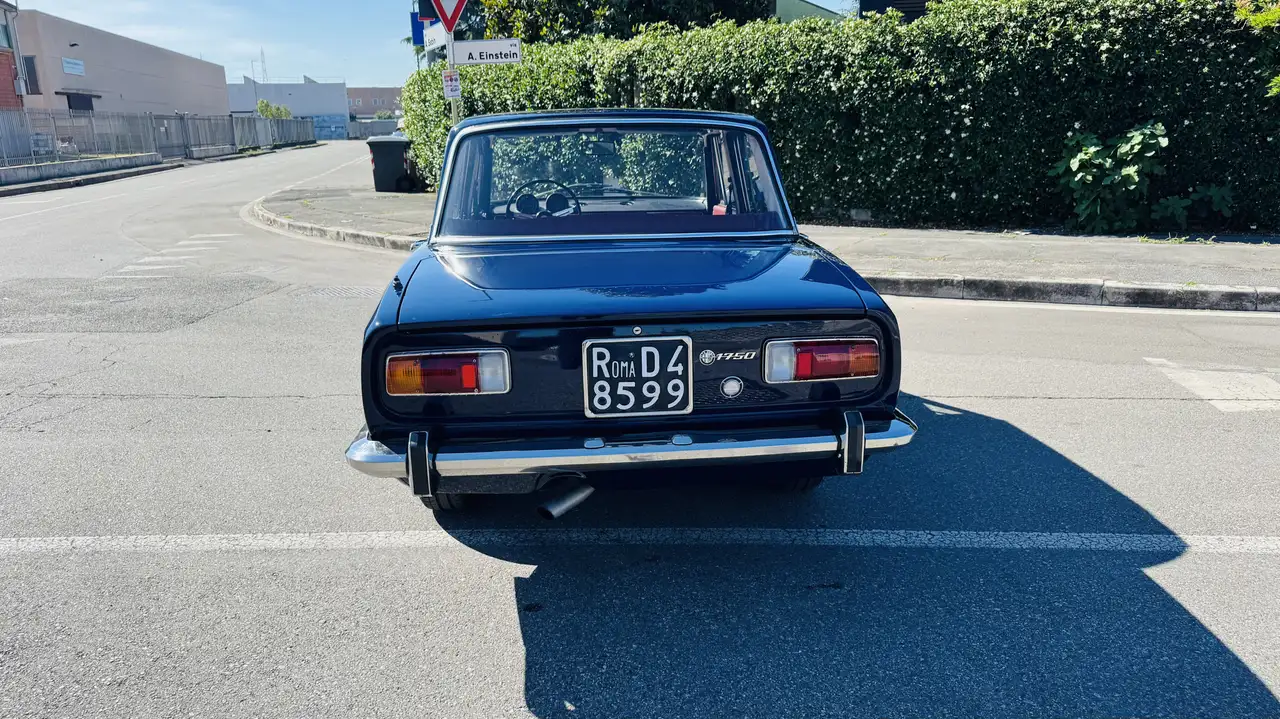 Alfa Romeo 2000 1750 berlina, foto 5