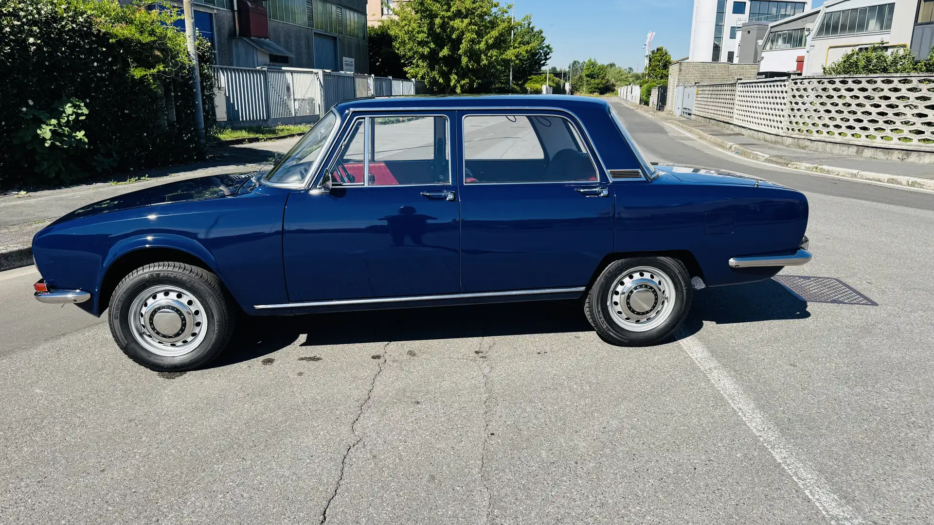 Alfa Romeo 2000 1750 berlina Blau - 2