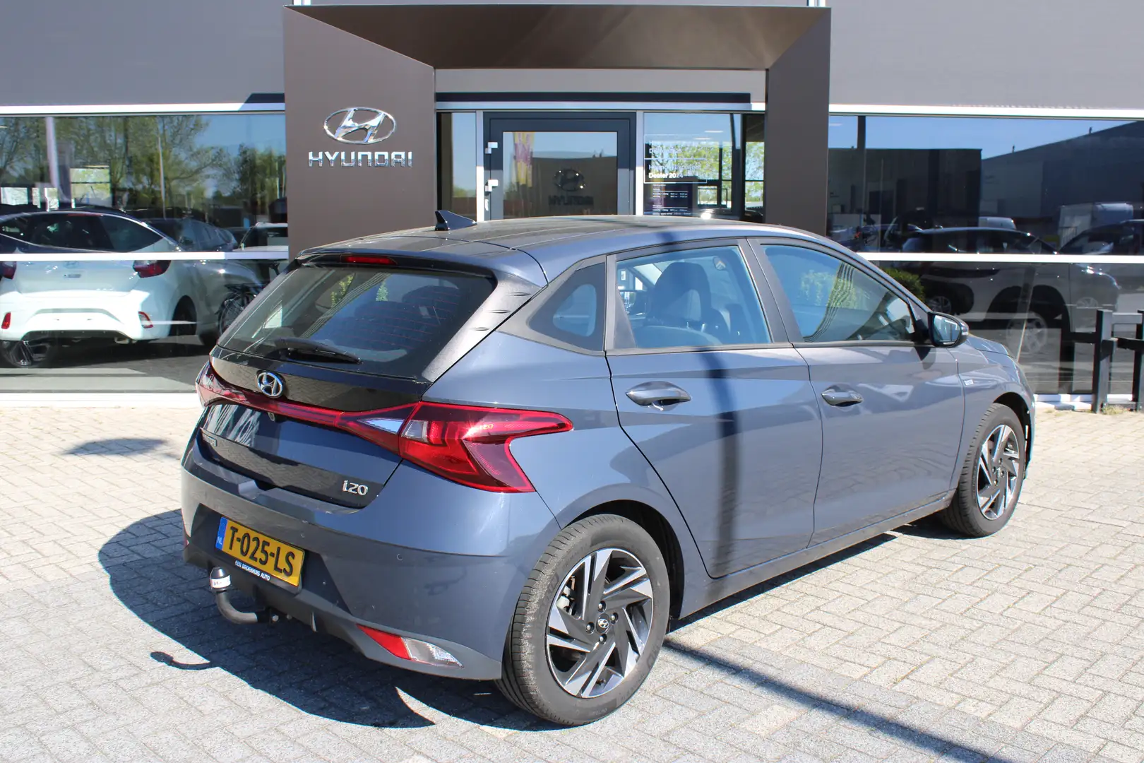 Hyundai i20 1.0 T-GDI Comfort Smart | Trekhaak | Handgeschakel Grigio - 2