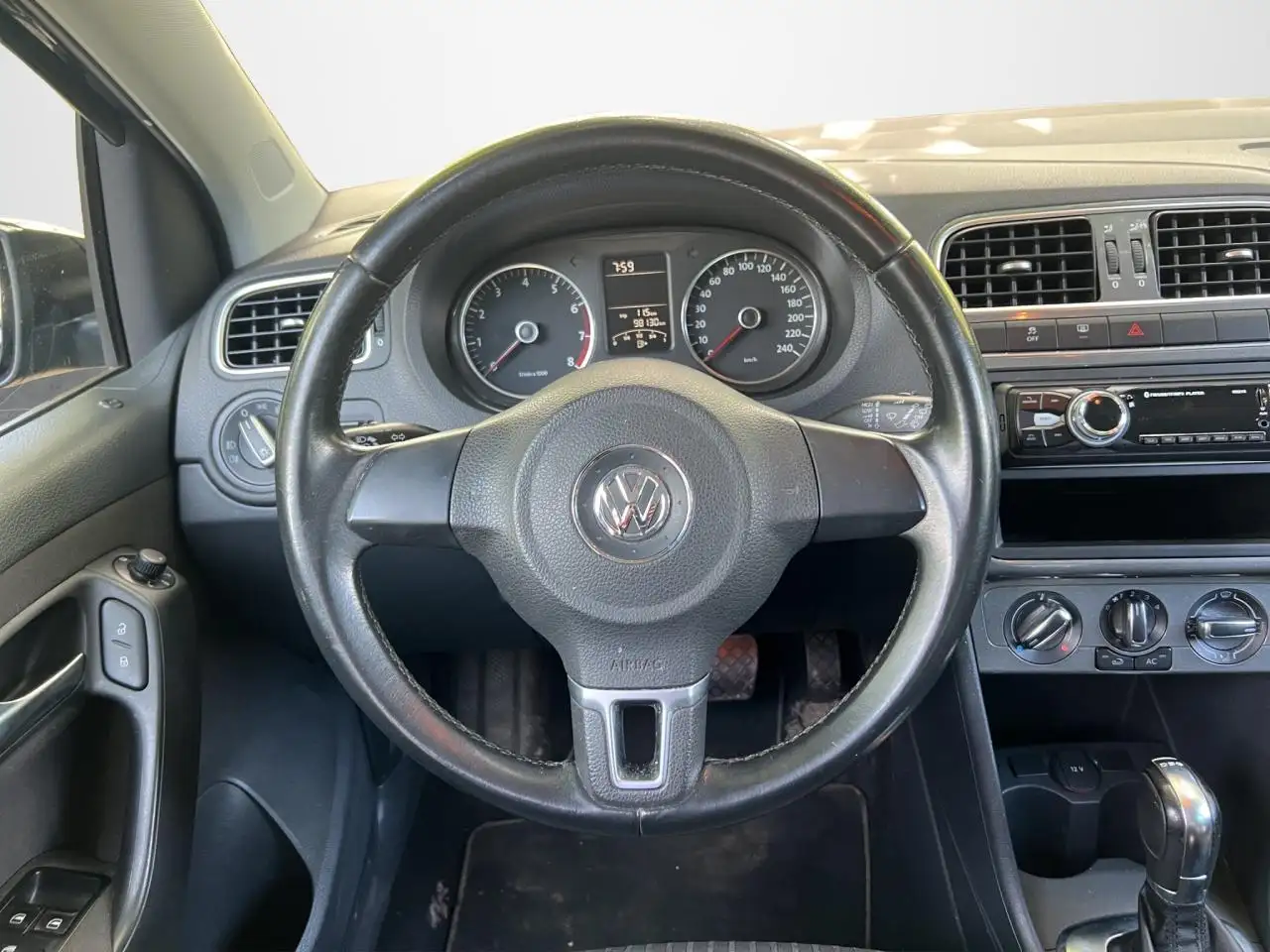 Volkswagen Polo Citadine 5 portes — photo 5