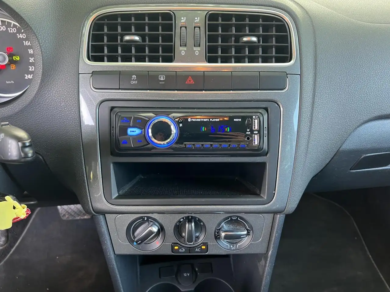 Volkswagen Polo Citadine 5 portes — photo 14