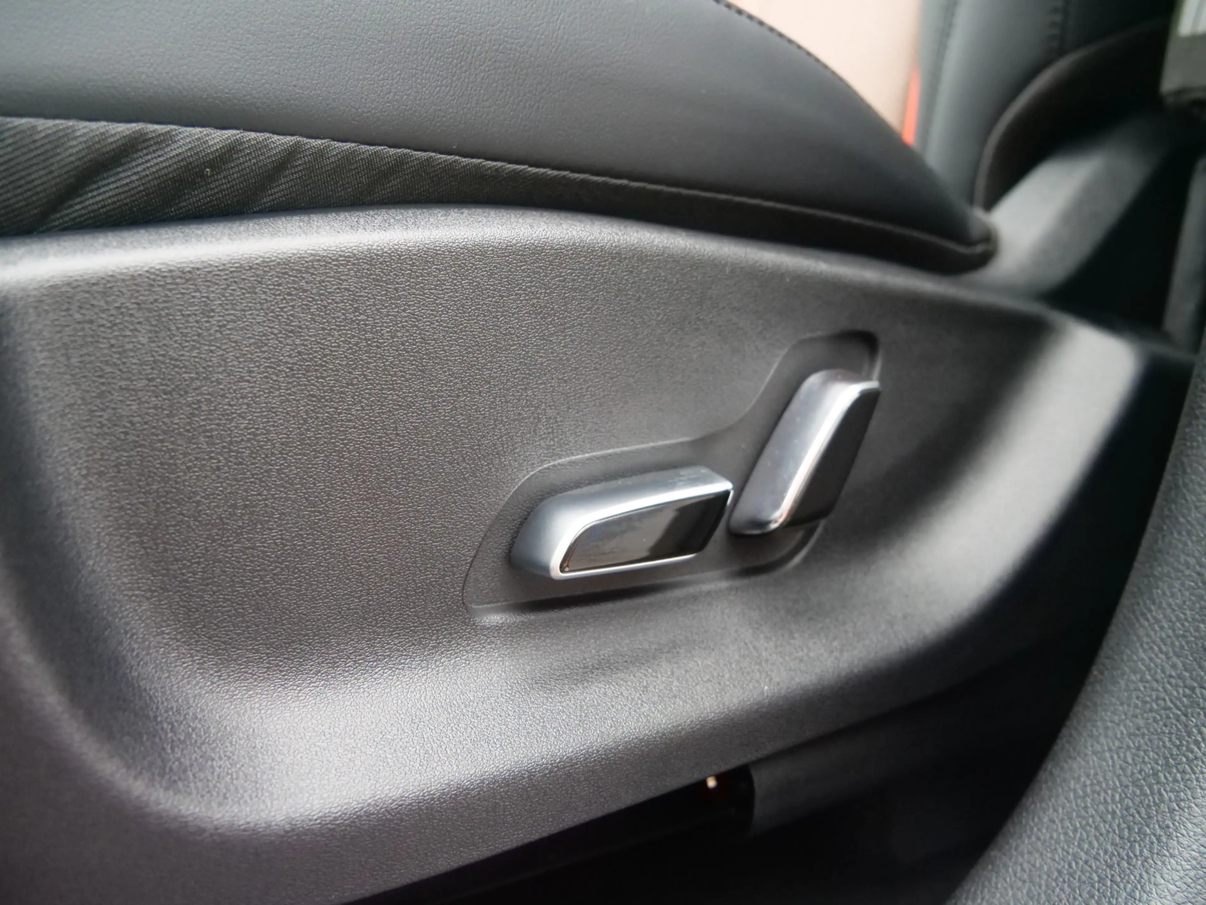 BYD Seal U 1.5 218pk DM-i FWD Boost Automaat Leder / Panorama — photo 18