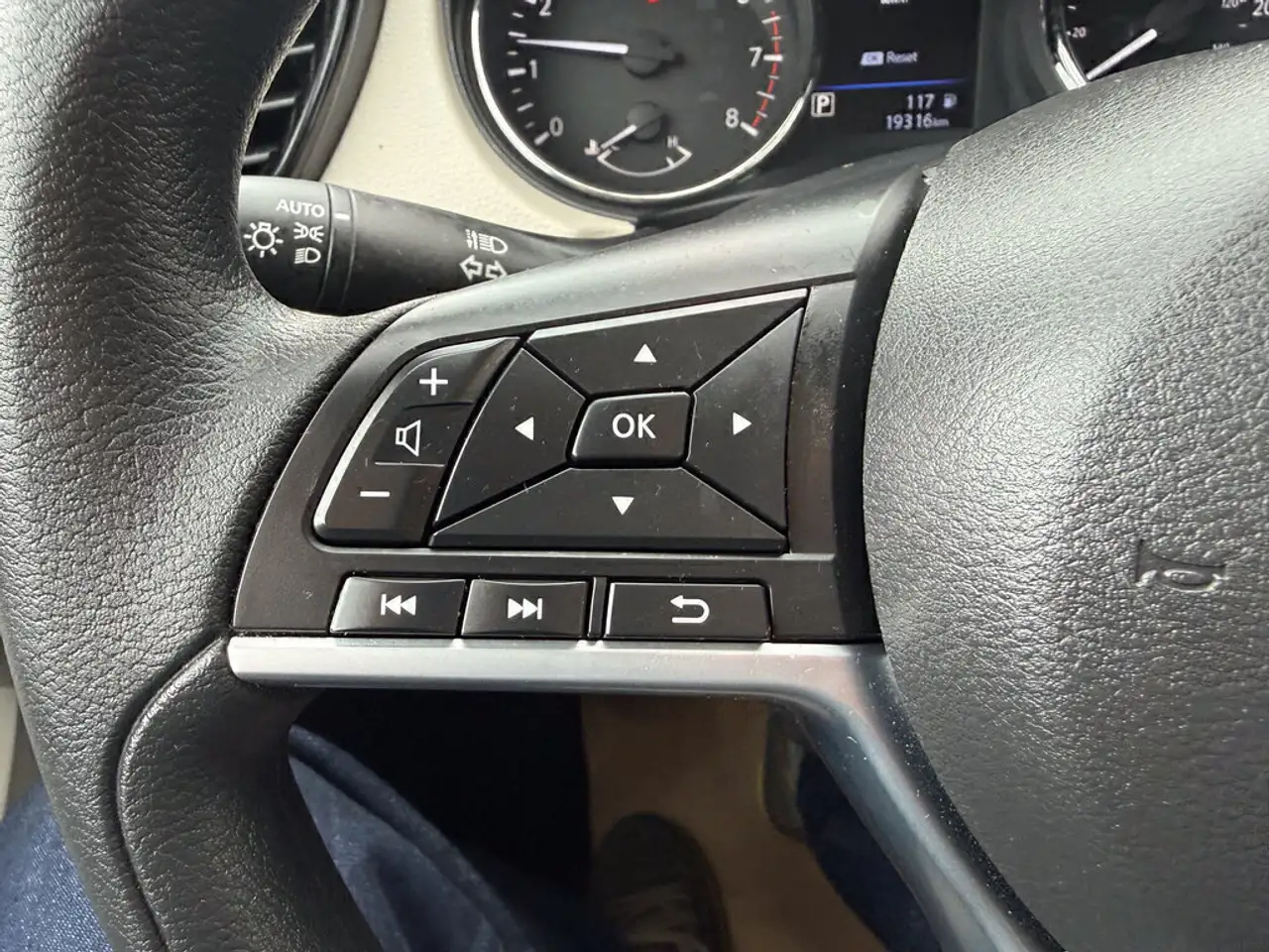 Nissan Qashqai снимка Nissan Qashqai
