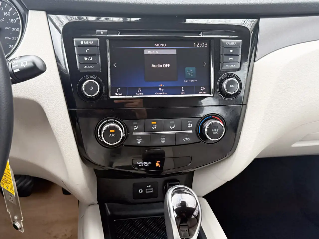 Nissan Qashqai снимка Nissan Qashqai