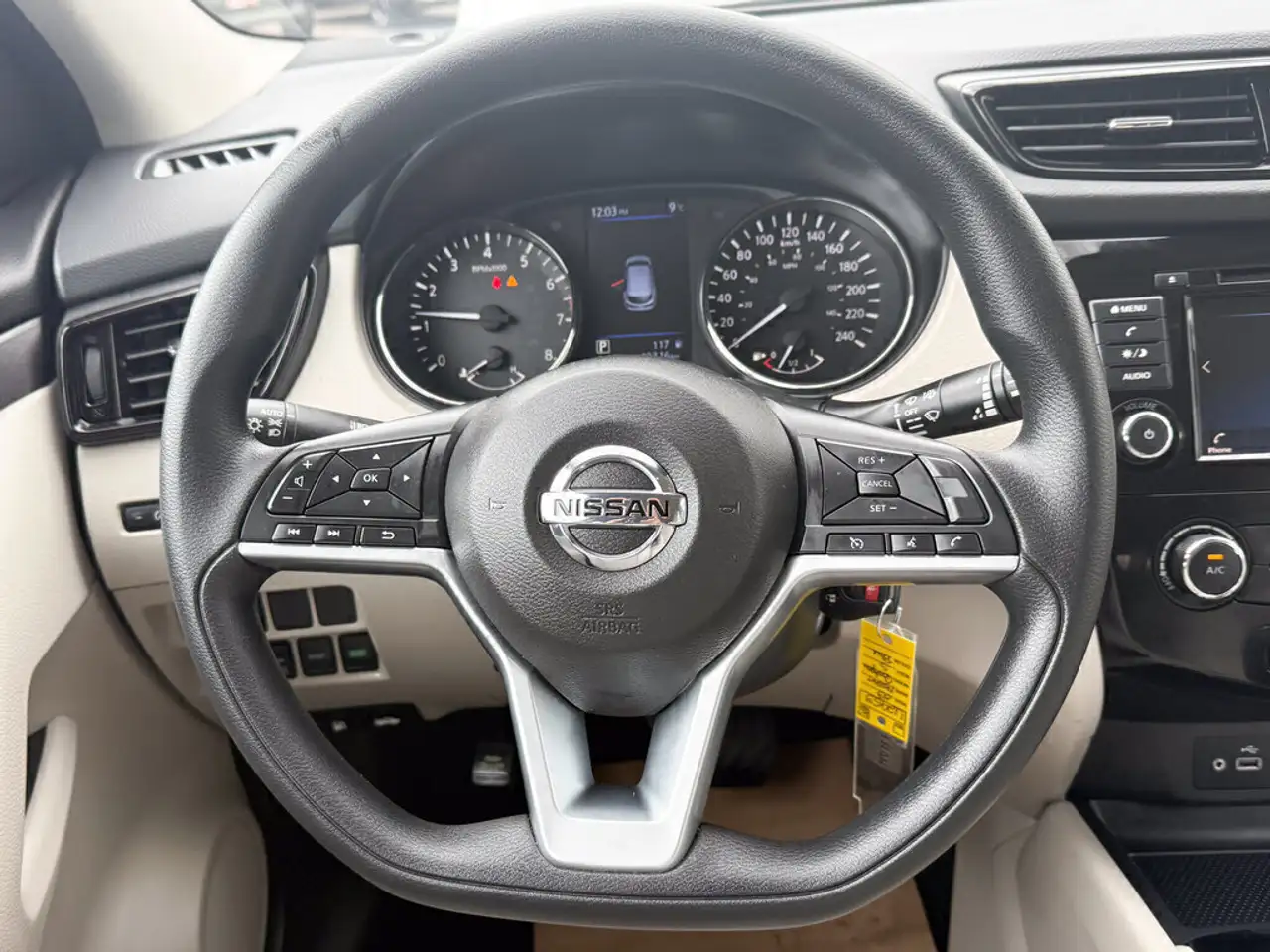 Nissan Qashqai снимка Nissan Qashqai
