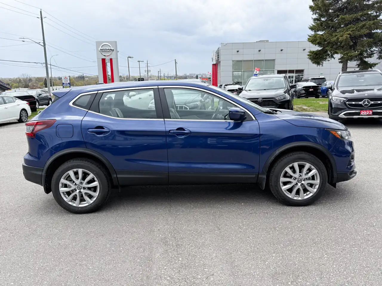 Nissan Qashqai снимка Nissan Qashqai