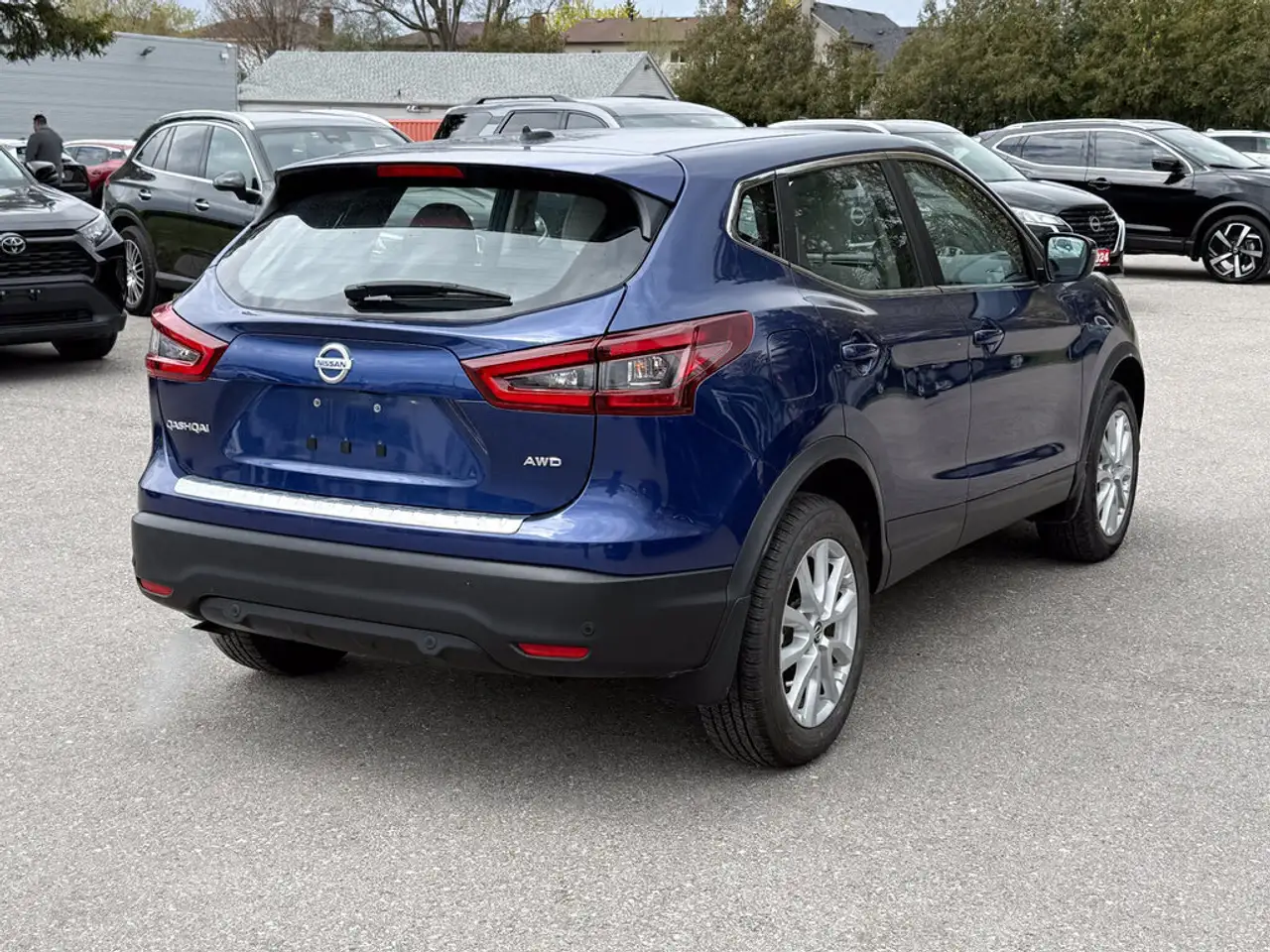 Nissan Qashqai снимка Nissan Qashqai