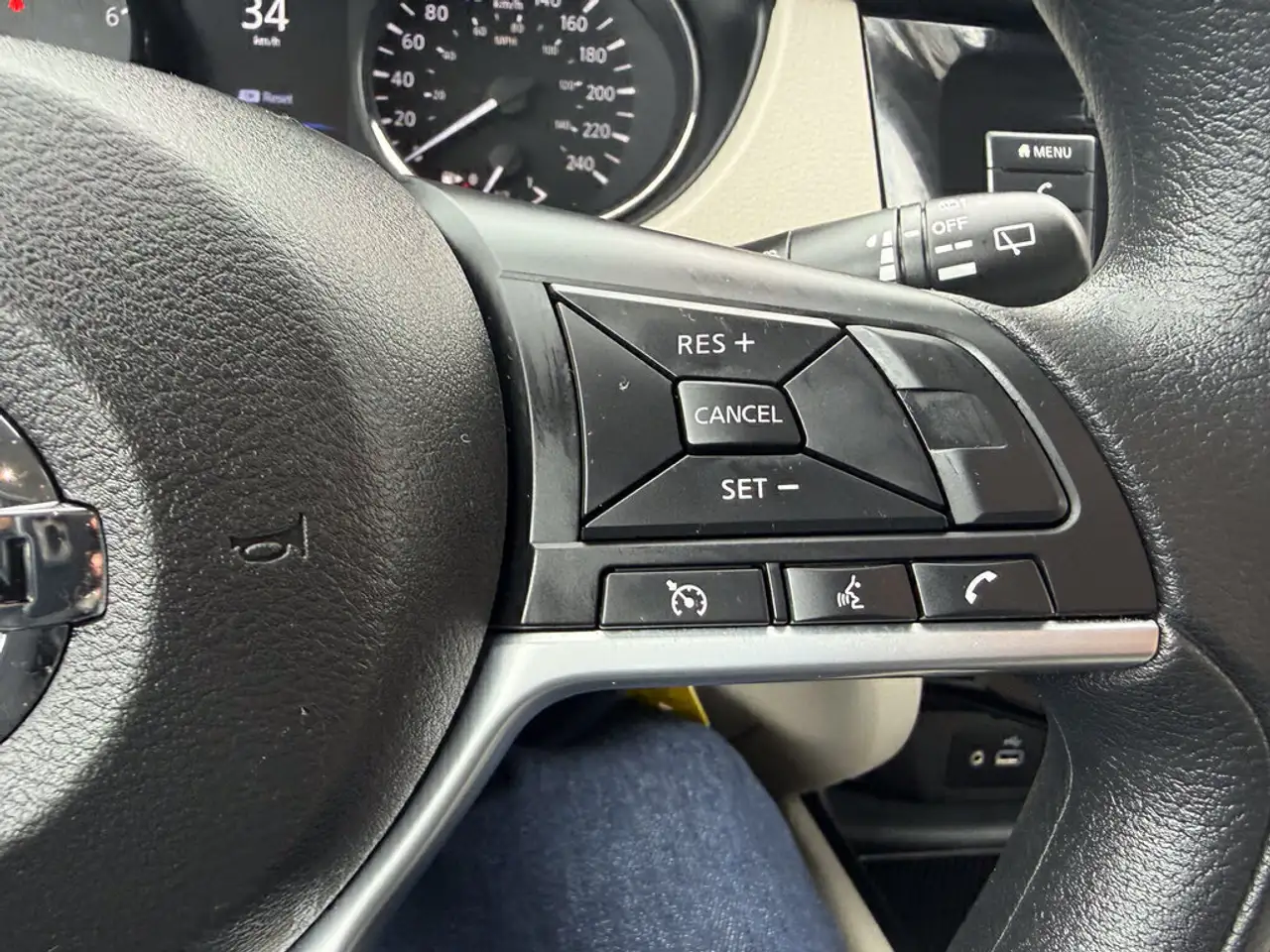 Nissan Qashqai снимка Nissan Qashqai