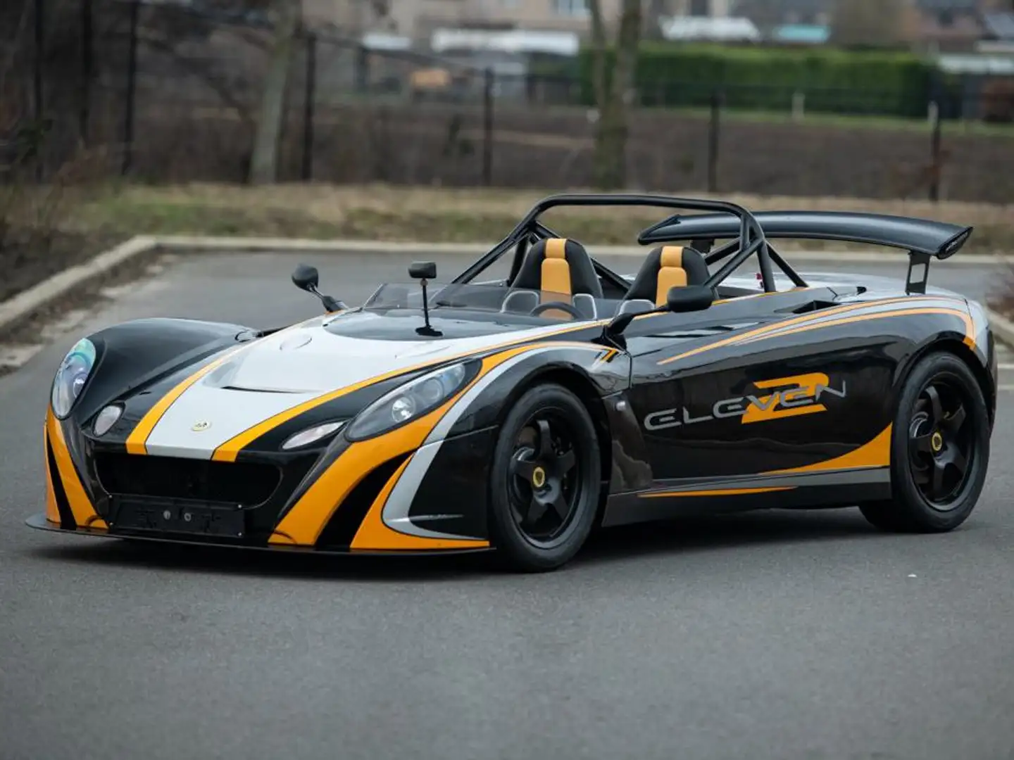 Lotus 2-Eleven 255 Launch Edition Fekete - 1