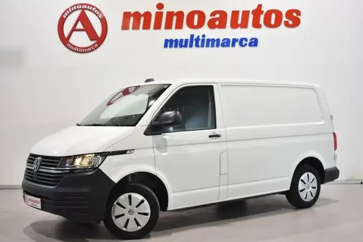 Volkswagen Transporter 6.1 Furgón Batalla Corta 2.0 TDI 2022