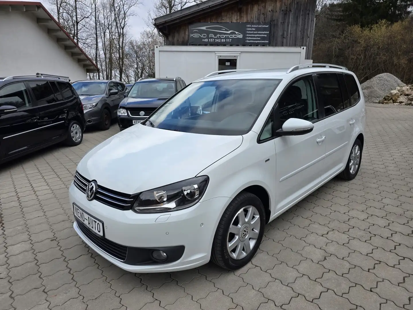 Volkswagen Touran Cup Bílá - 1