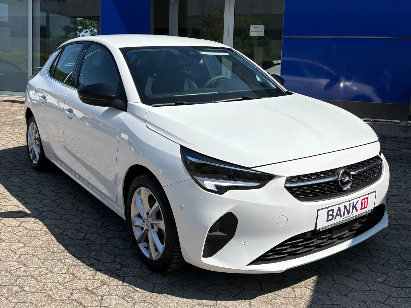 Opel Corsa Elegance 1.2 Turbo *Allwetterreifen + Navi* Weiß - 2