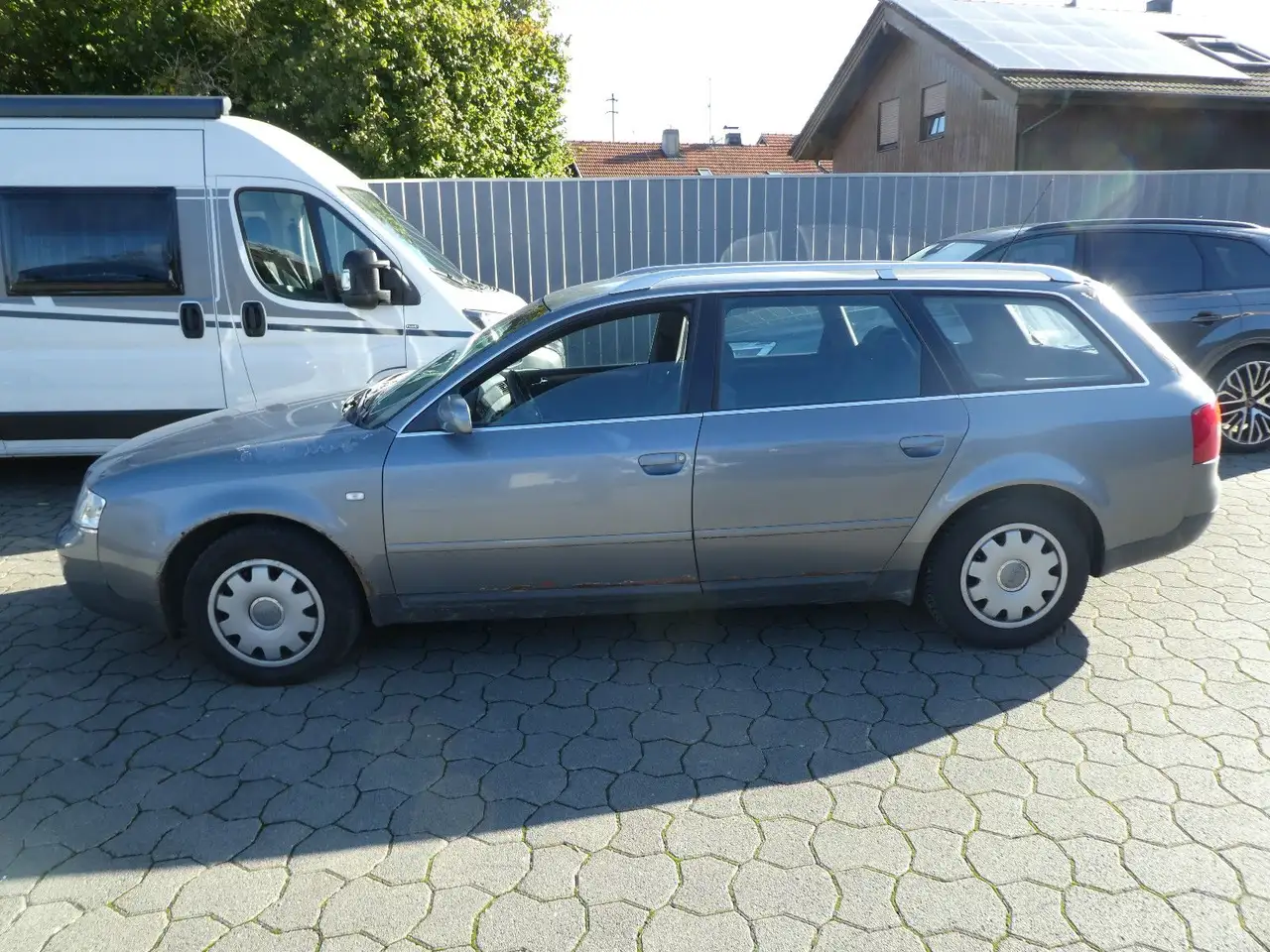 Audi A6 2.4 Avant TÜV 12/27, foto 2