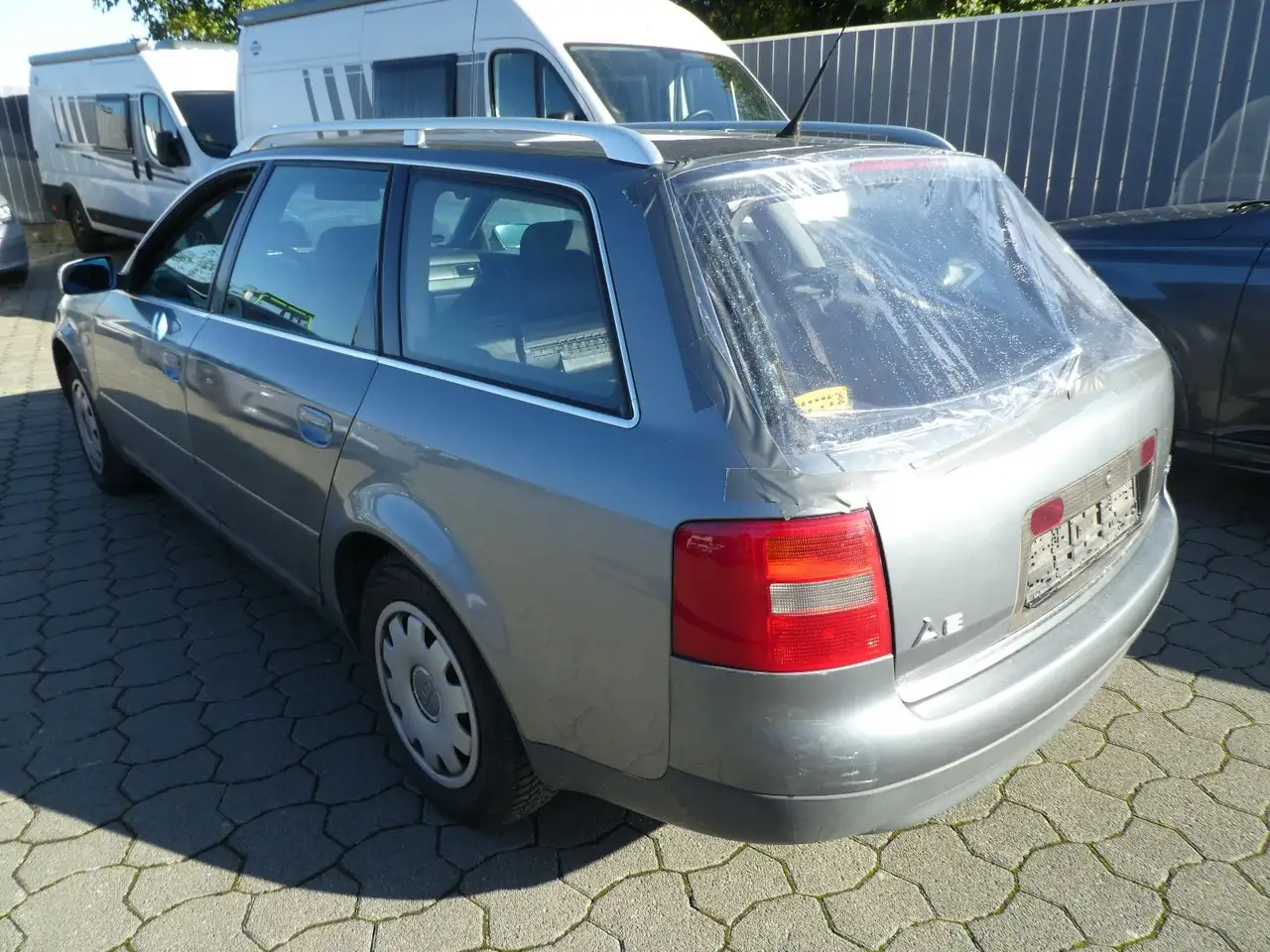 Audi A6 2.4 Avant TÜV 12/27, foto 4