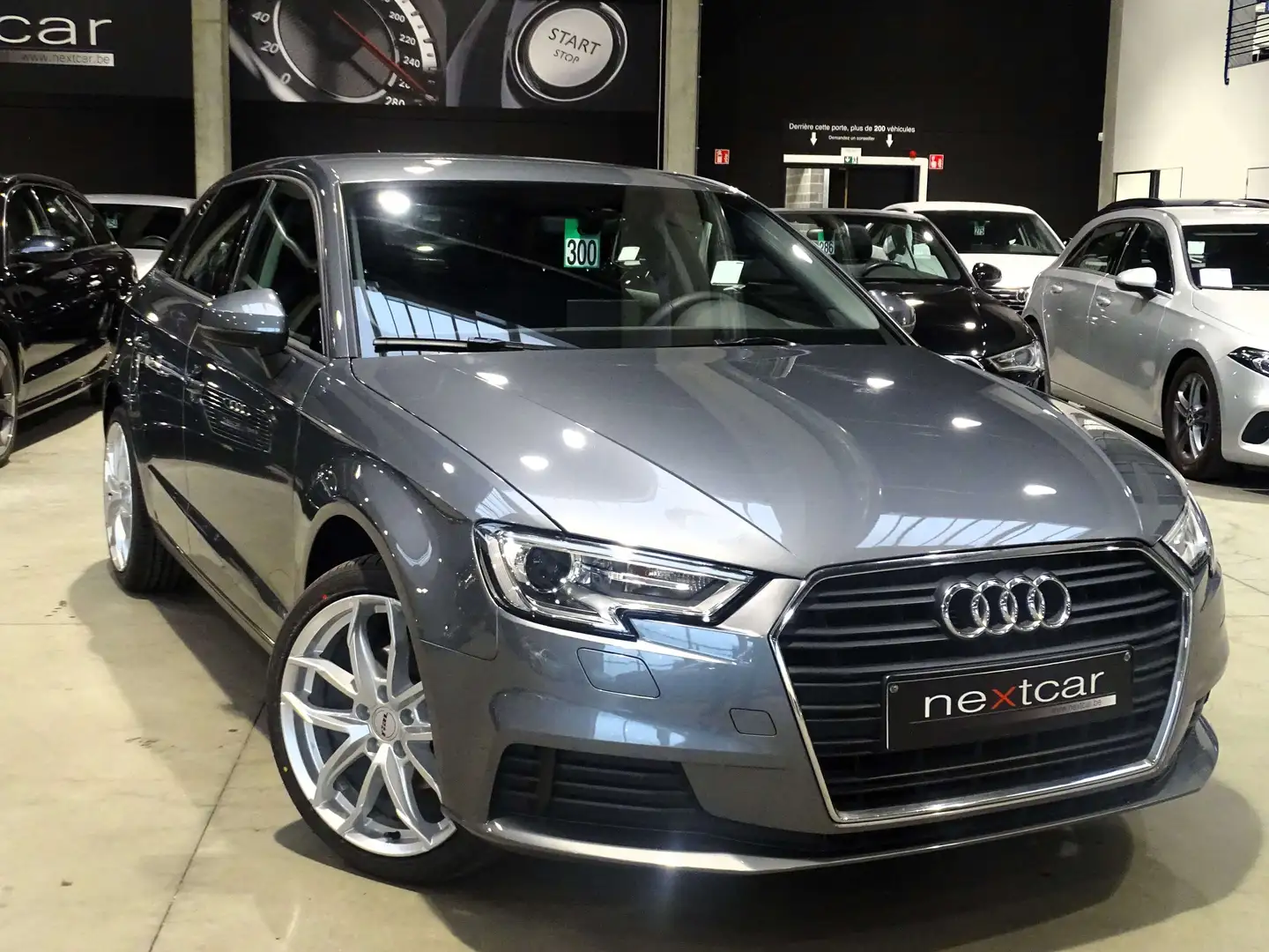 Audi A3 30TDi Sportback *NAVI-XENON-CRUISE-EURO6dT* Grau - 2