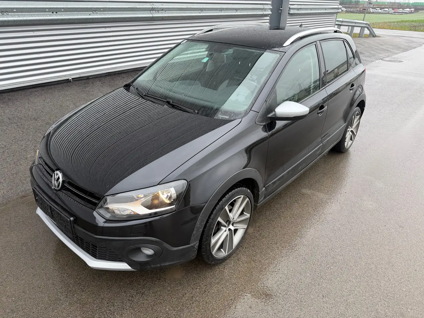 Volkswagen Polo CrossPolo 1,6 TDI DPF ID:46 Schwarz - 1