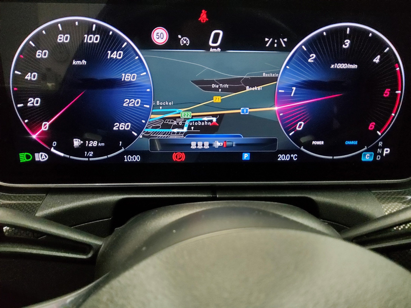 Mercedes-Benz C 200 T d AMG-Line T-Leder Navi LED StHzg Shz — photo 8