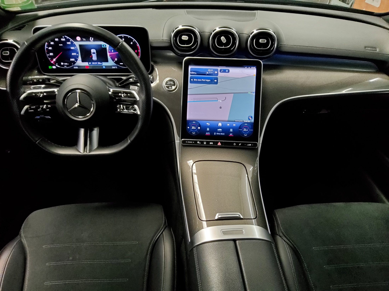 Mercedes-Benz C 200 T d AMG-Line T-Leder Navi LED StHzg Shz — photo 5