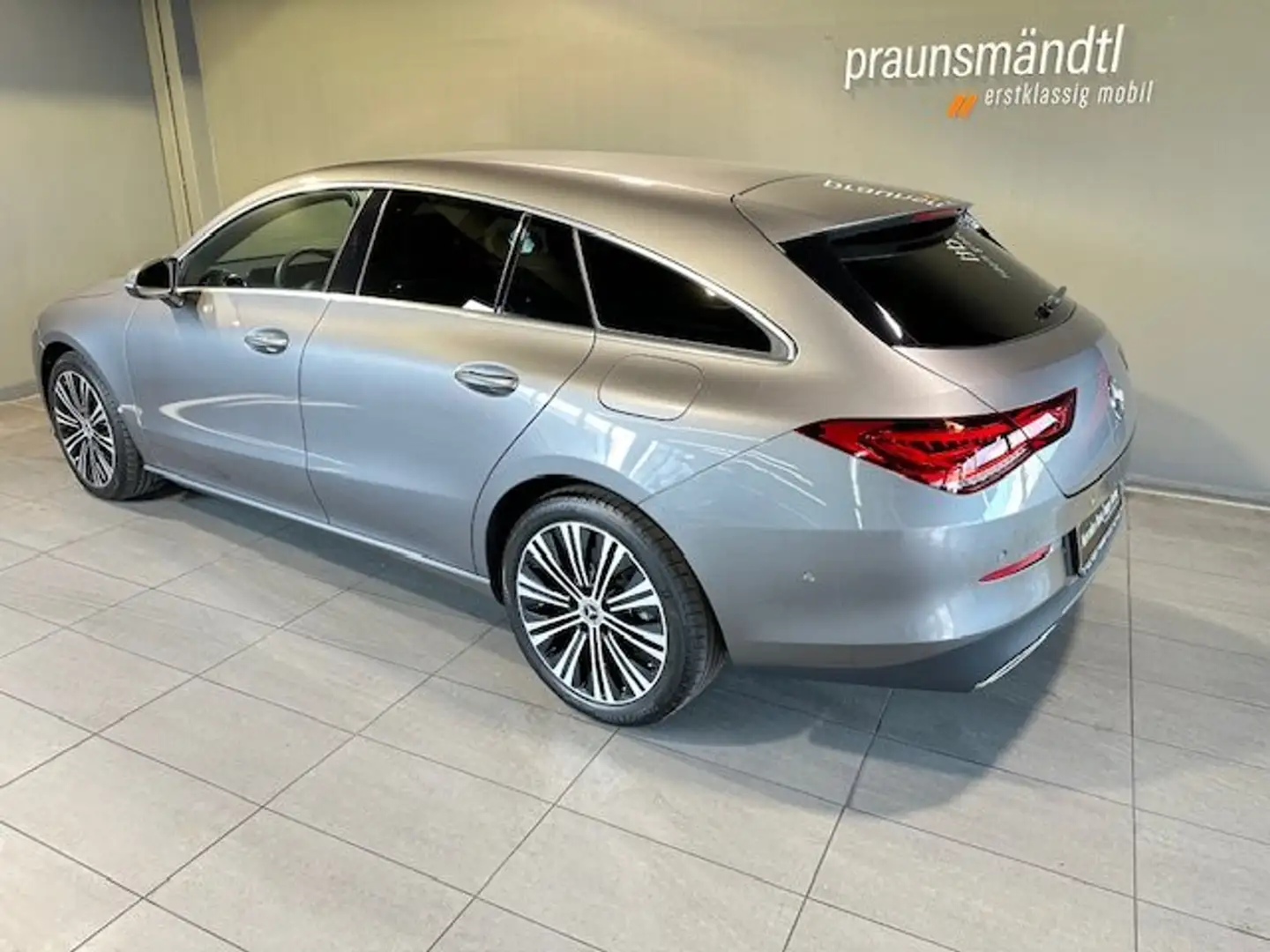 Mercedes-Benz CLA 200 d SB Progressive AHK/LED/Kamer/ele.Heckk Grau - 2