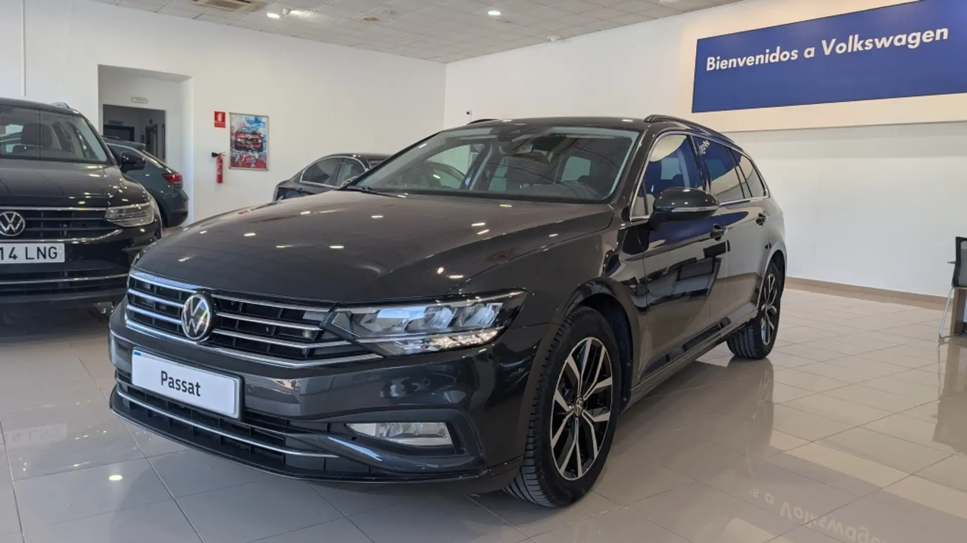 Volkswagen Passat Variant 2.0TDI EVO Executive DGS7 110kW Gris - 1