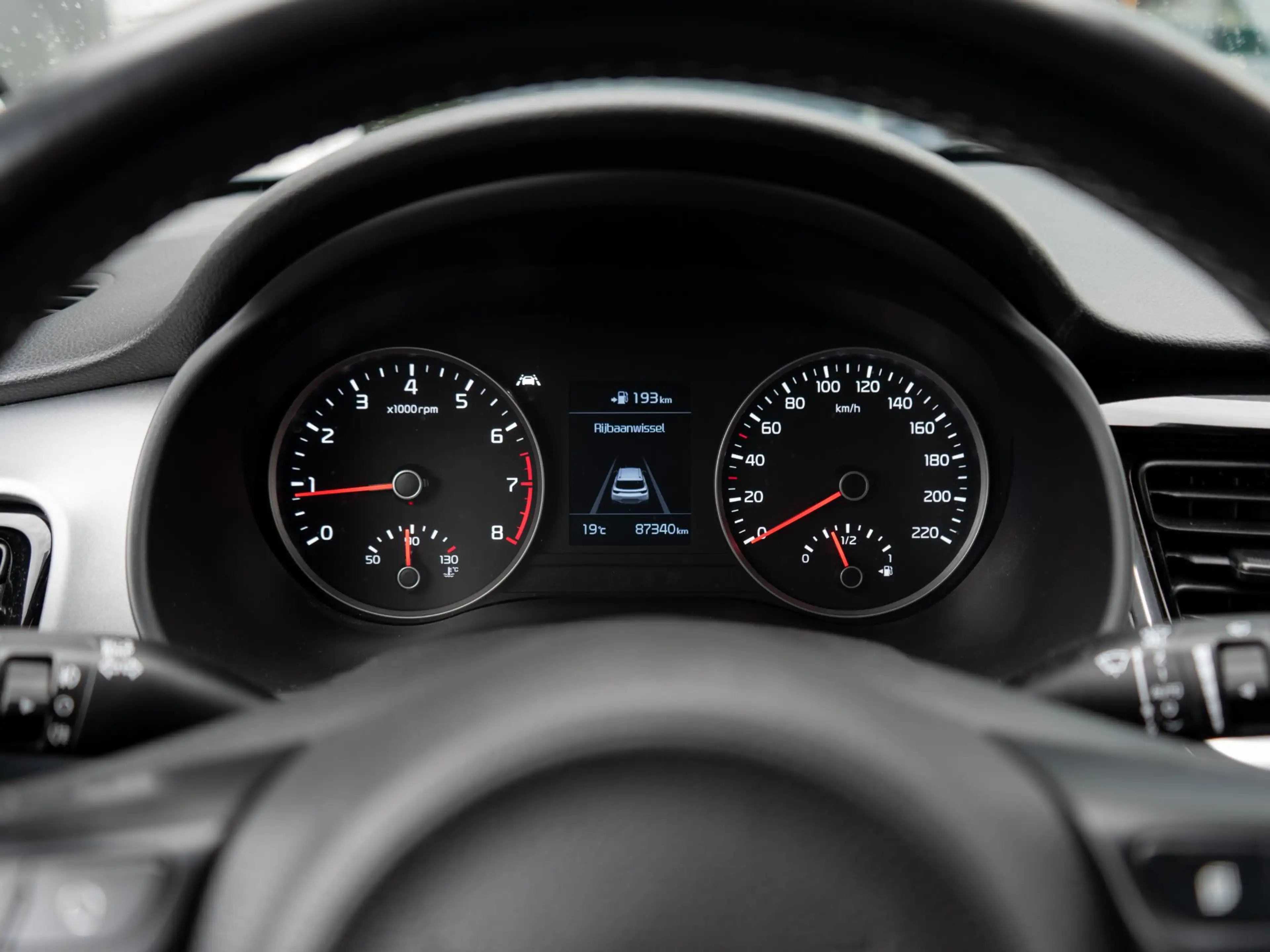 Kia Stonic 1.0 T-GDi DynamicLine | 120 PK| Climate control | — photo 14