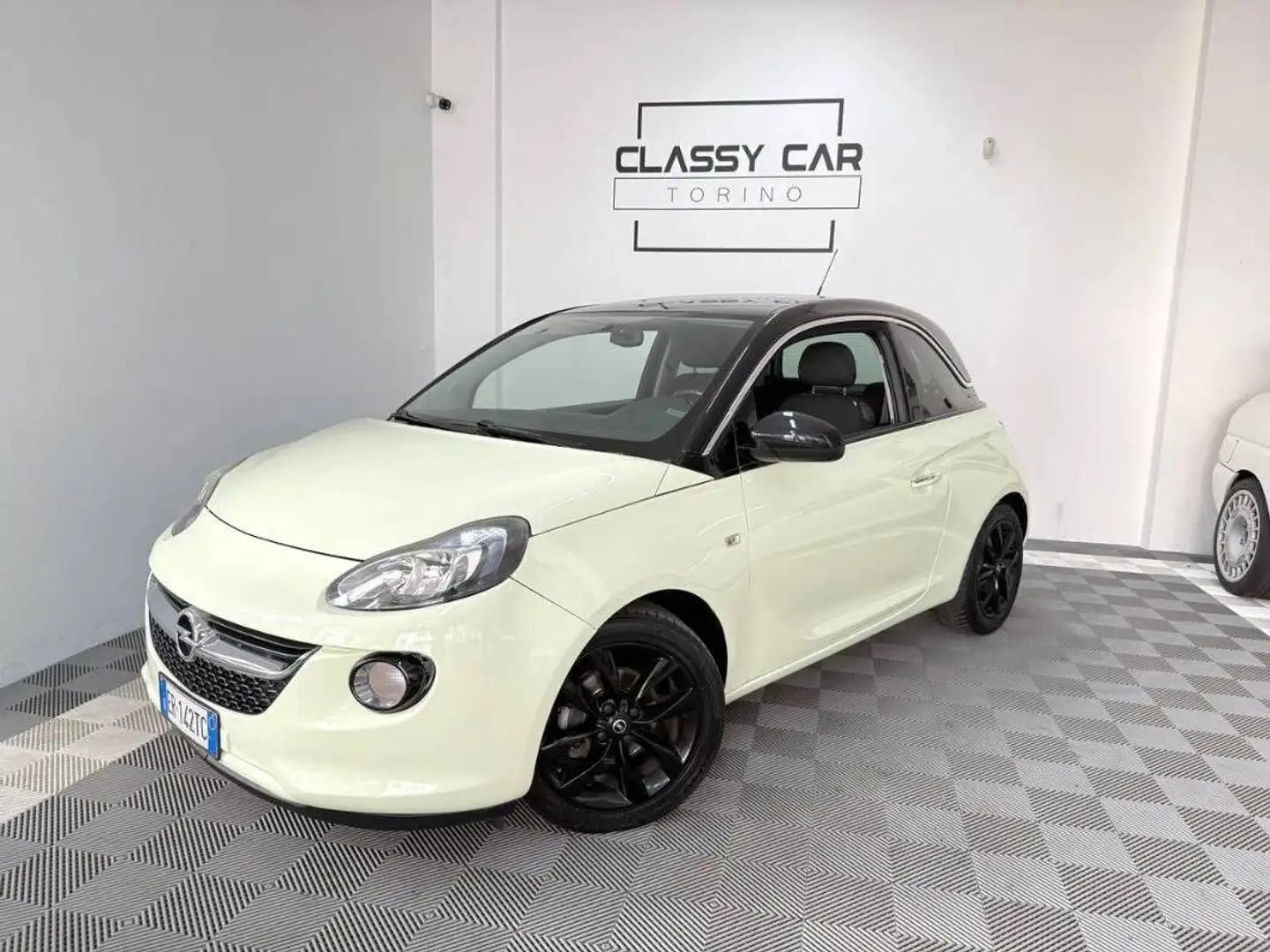 Opel Adam 1.2 70cv Glam Bianco - 1