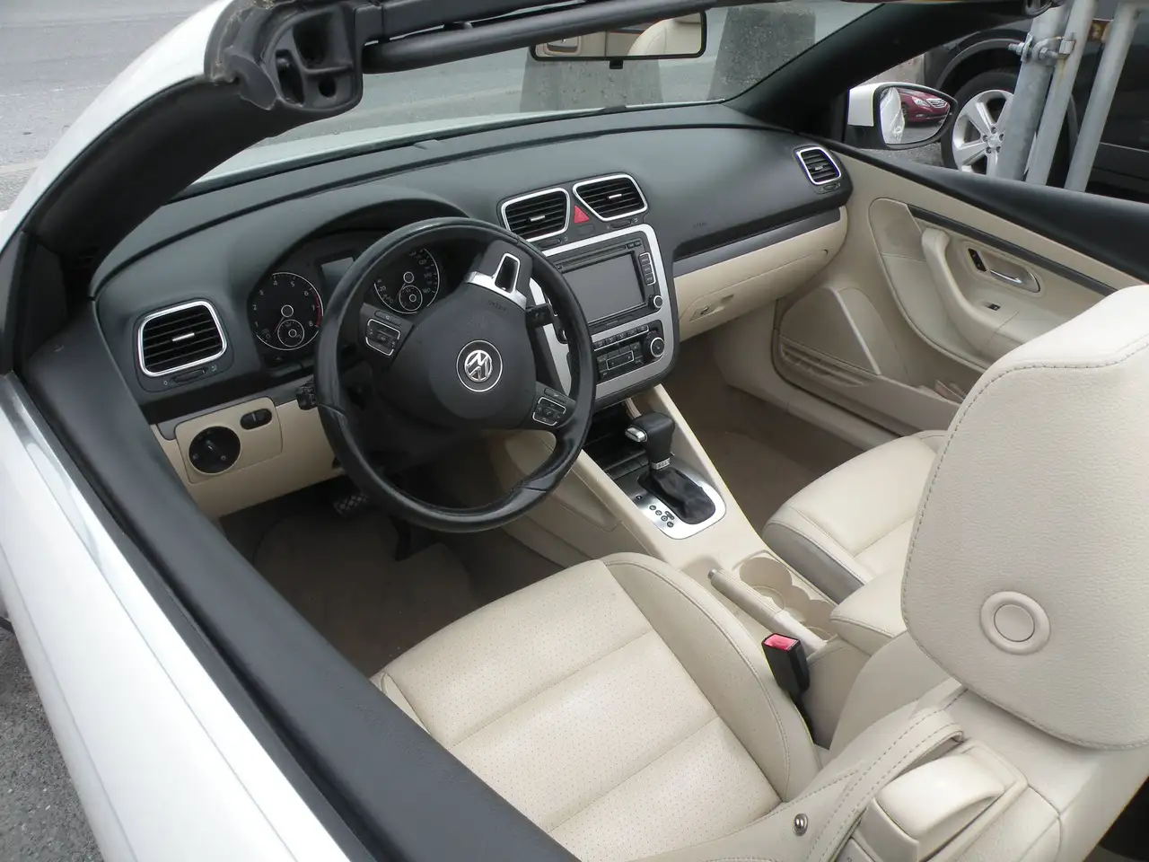 Volkswagen Eos снимка Volkswagen Eos