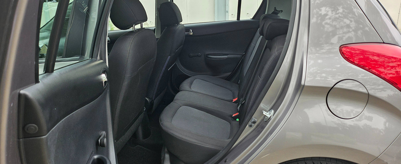 Hyundai i20 i20 1.4i Style — photo 11