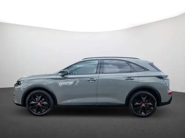 DS Automobiles DS 7 Crossback view 5