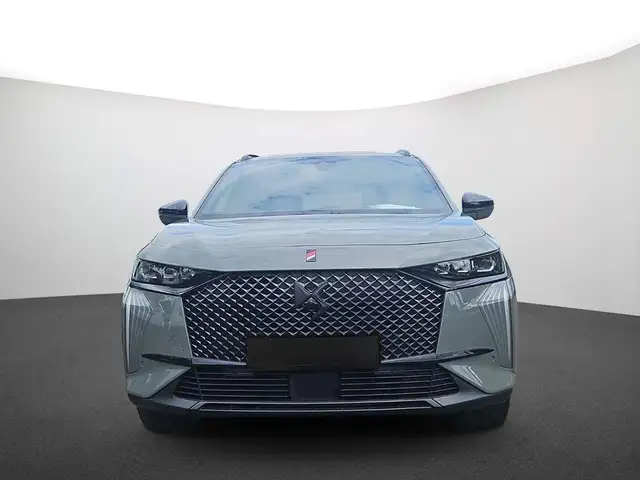 DS Automobiles DS 7 Crossback view 3