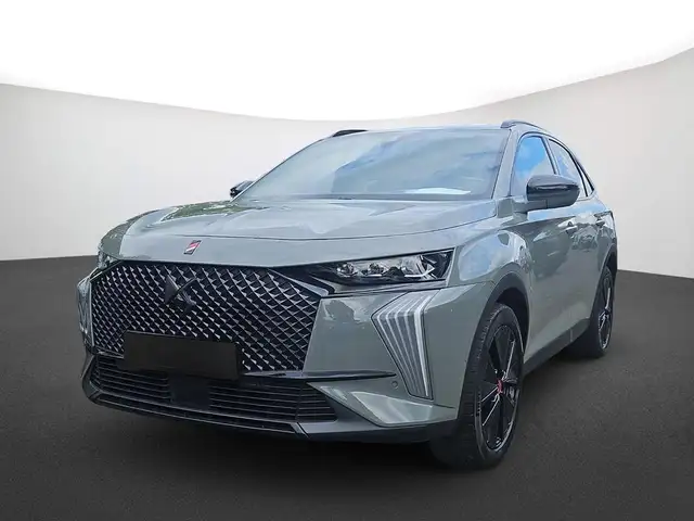 DS Automobiles DS 7 Crossback view 2