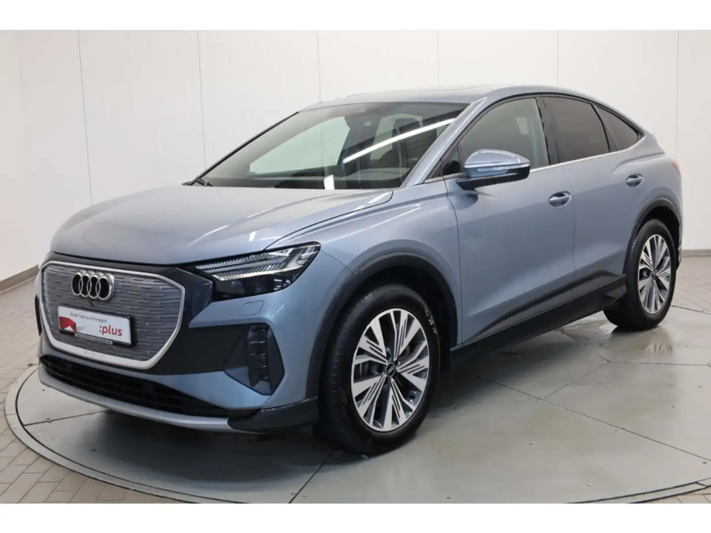 Audi Q4 e-tron Sportback Blau - 2
