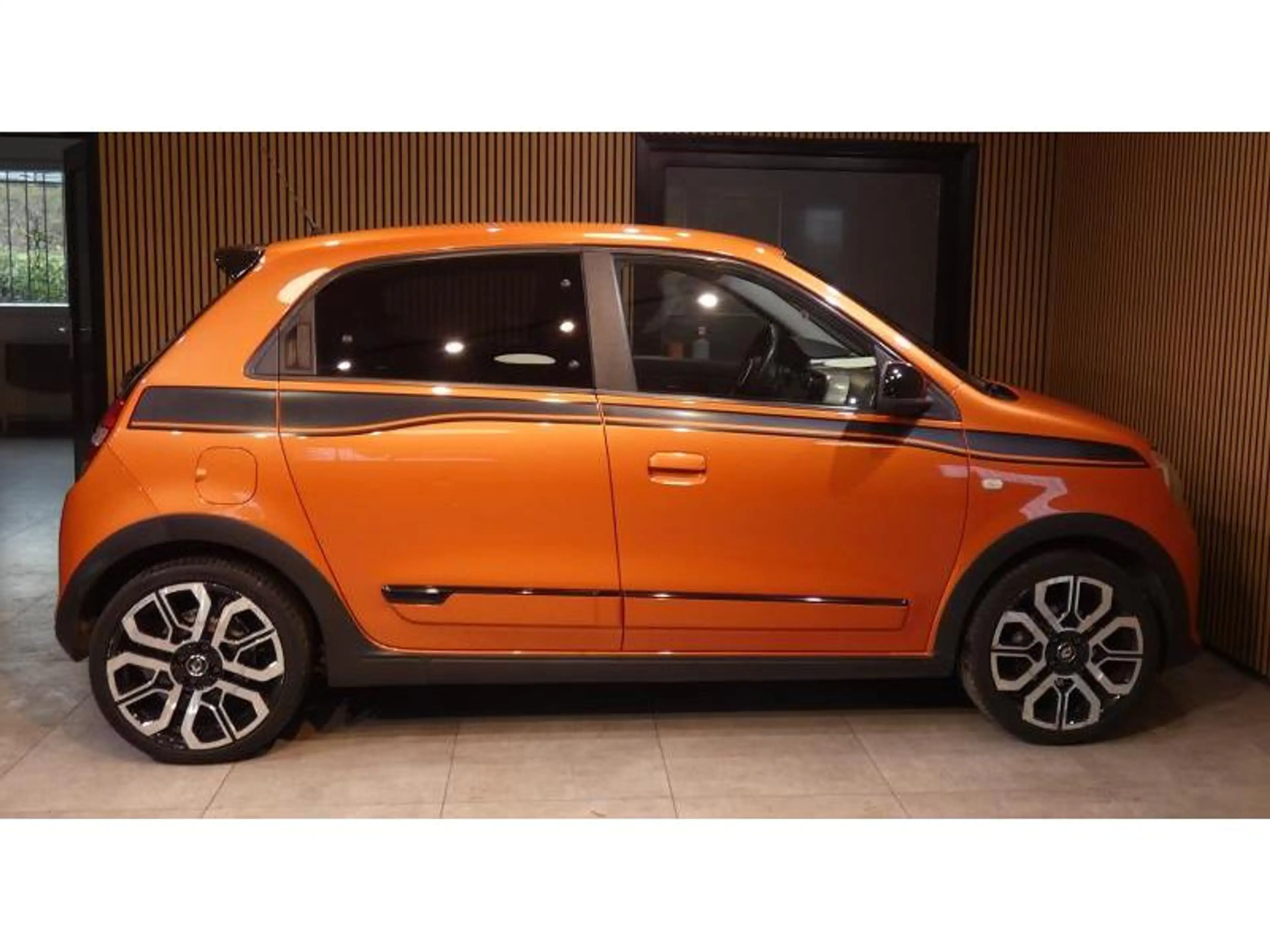 Renault Twingo GT — photo 8