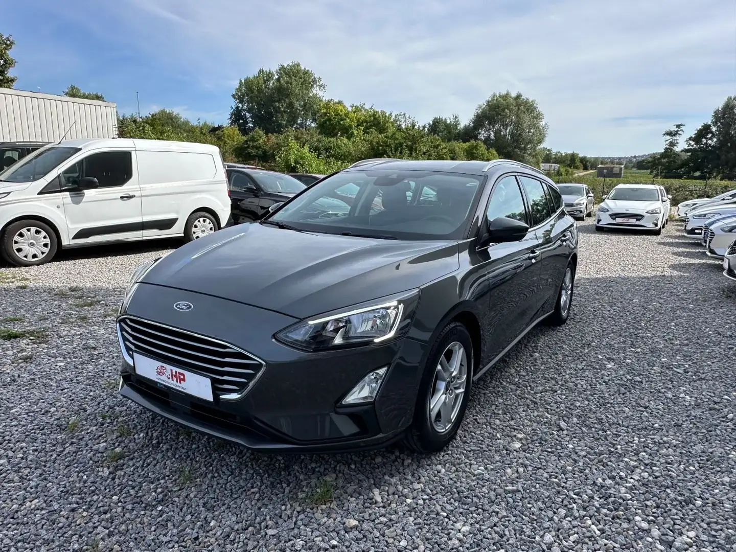 Ford Focus Turnier 1.5 ECOB Cool & Connect/1.Hand Grau - 1