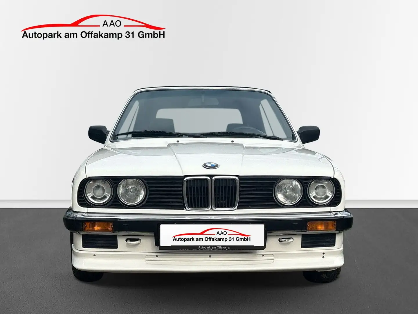 BMW 320 i E30 Cabrio *GEPFLEGT*LEDER*SCHALTER*H-KENNZ Weiß - 2