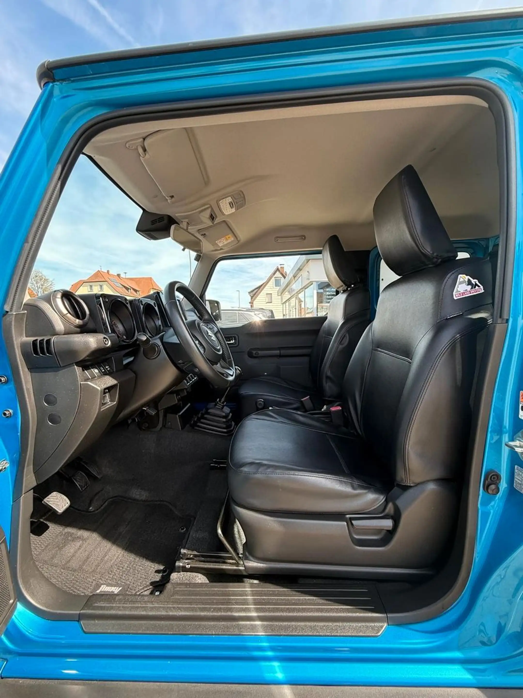 Suzuki Jimny Comfort AllGrip NAVI SHZ 5-GANG SCHECKHEFT — photo 15