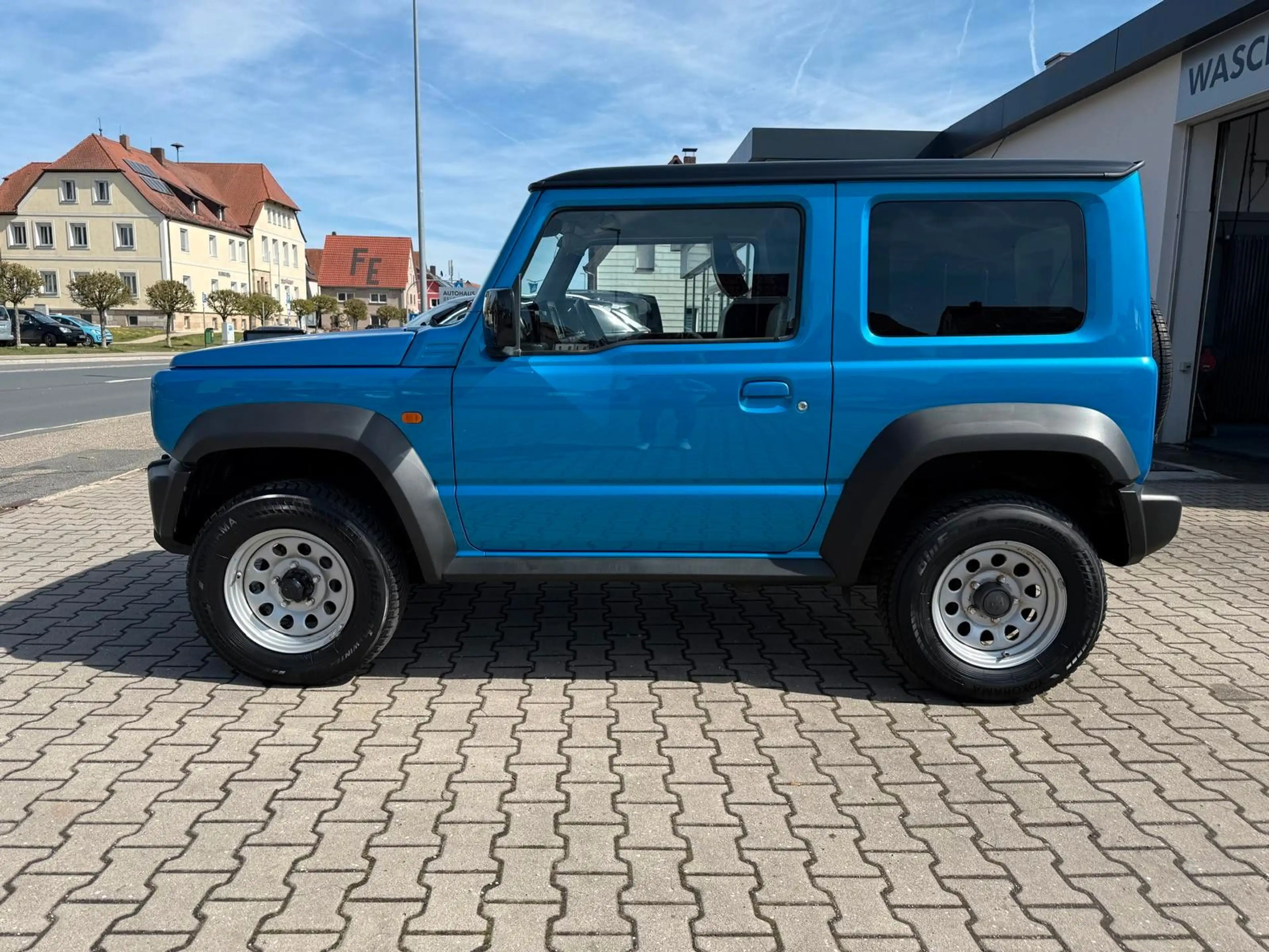 Suzuki Jimny Comfort AllGrip NAVI SHZ 5-GANG SCHECKHEFT — photo 8