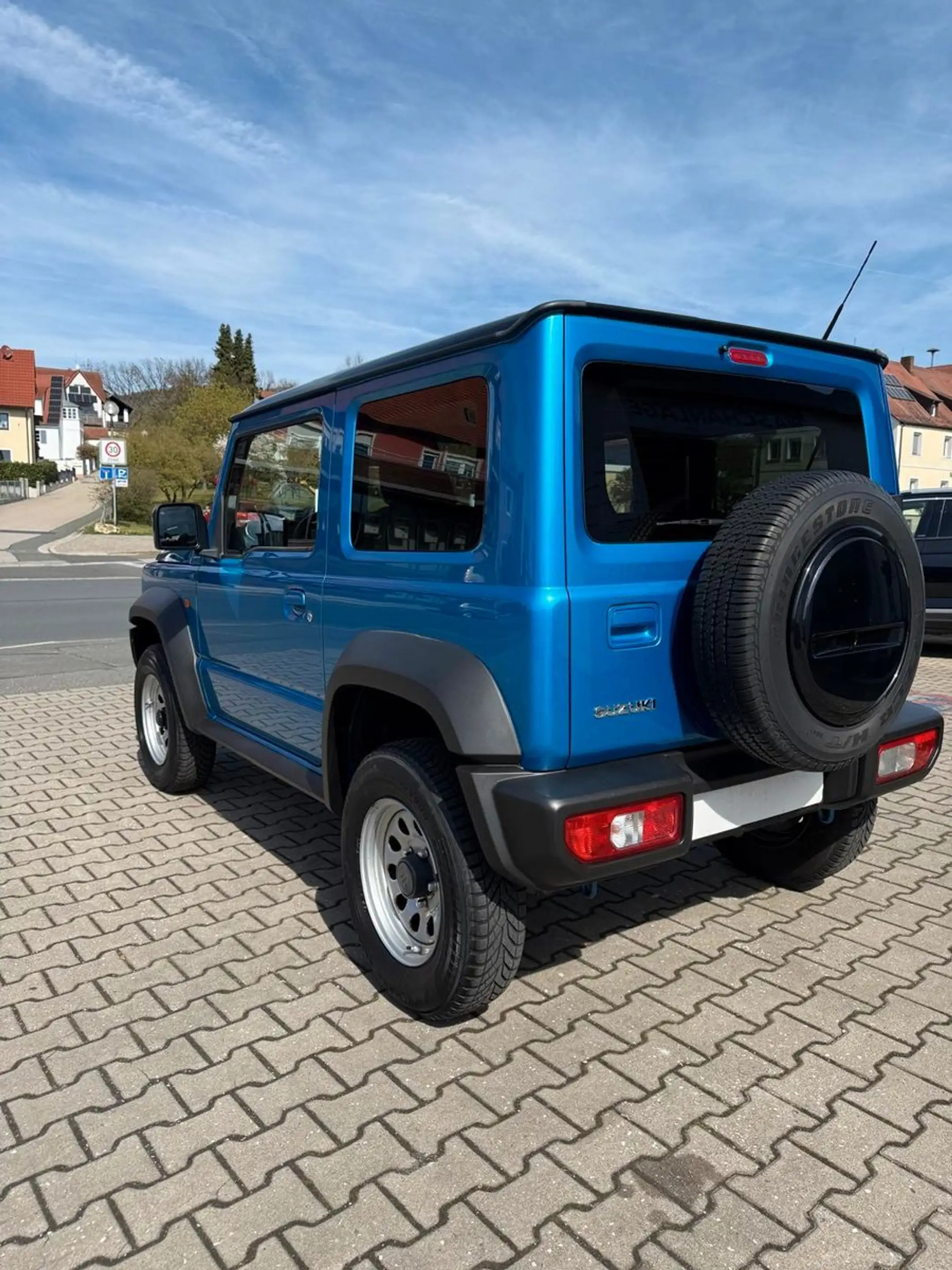 Suzuki Jimny Comfort AllGrip NAVI SHZ 5-GANG SCHECKHEFT — photo 7