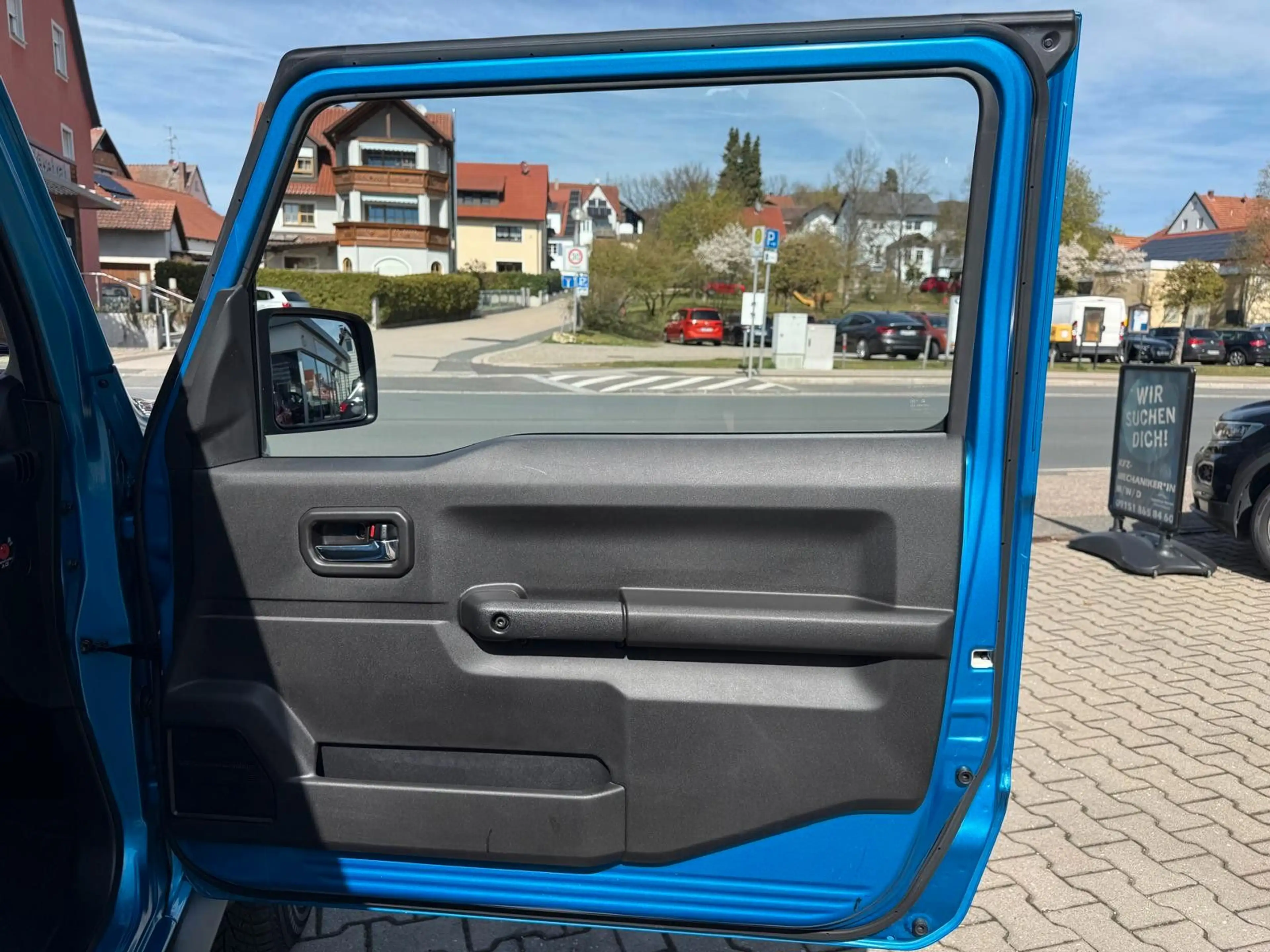 Suzuki Jimny Comfort AllGrip NAVI SHZ 5-GANG SCHECKHEFT — photo 13