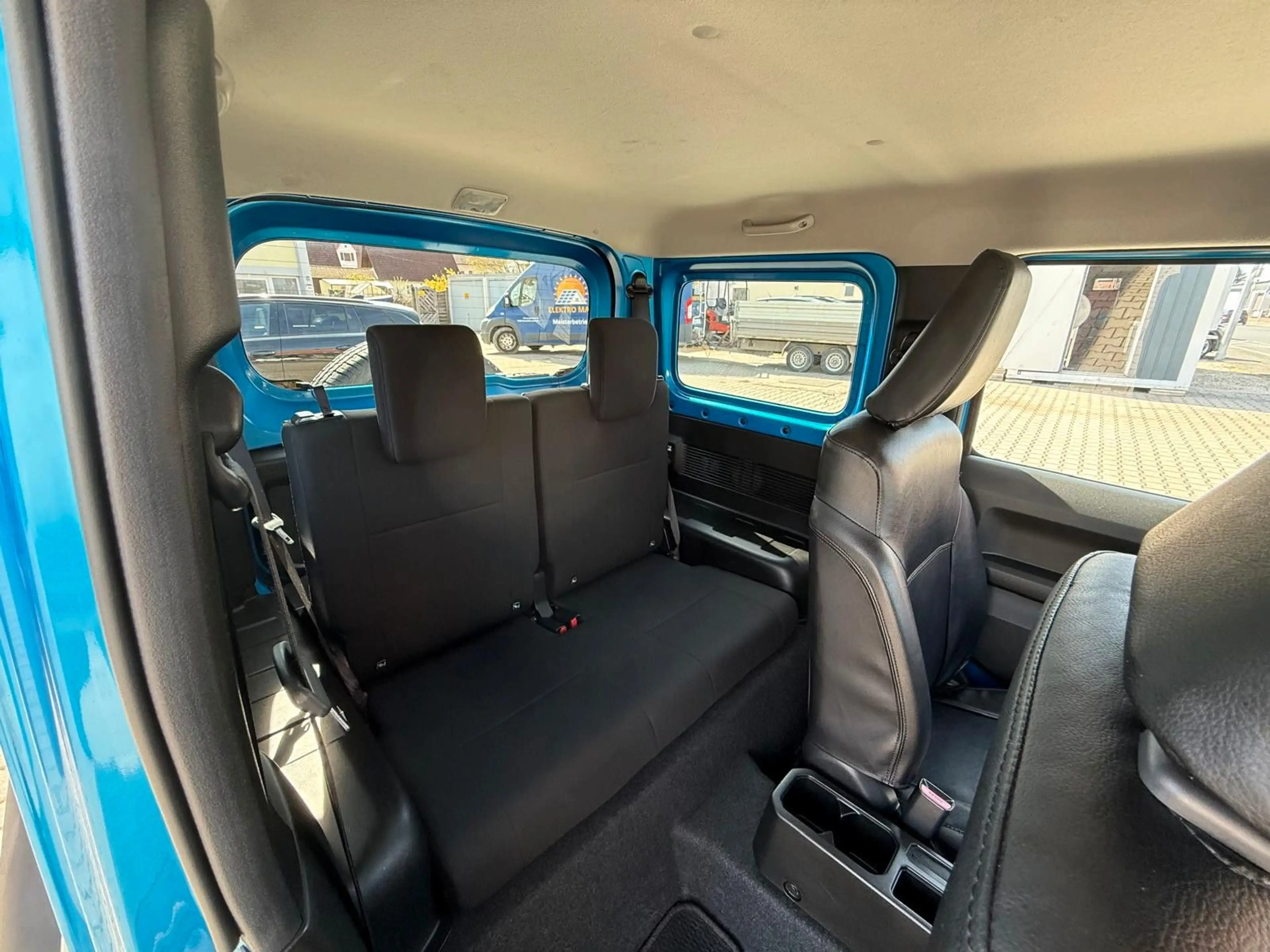 Suzuki Jimny Comfort AllGrip NAVI SHZ 5-GANG SCHECKHEFT — photo 14